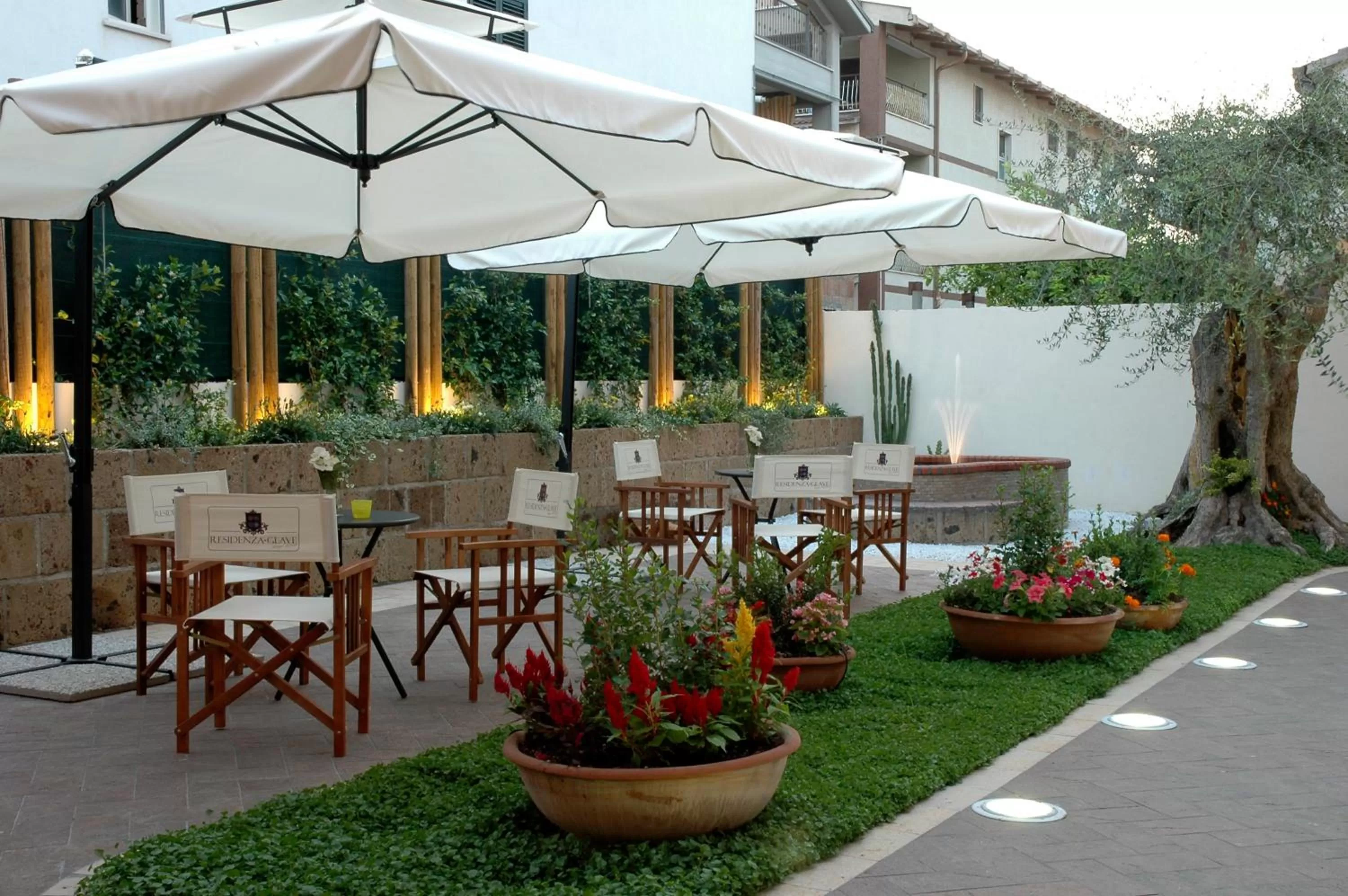 Garden, Restaurant/Places to Eat in Residenza Glave