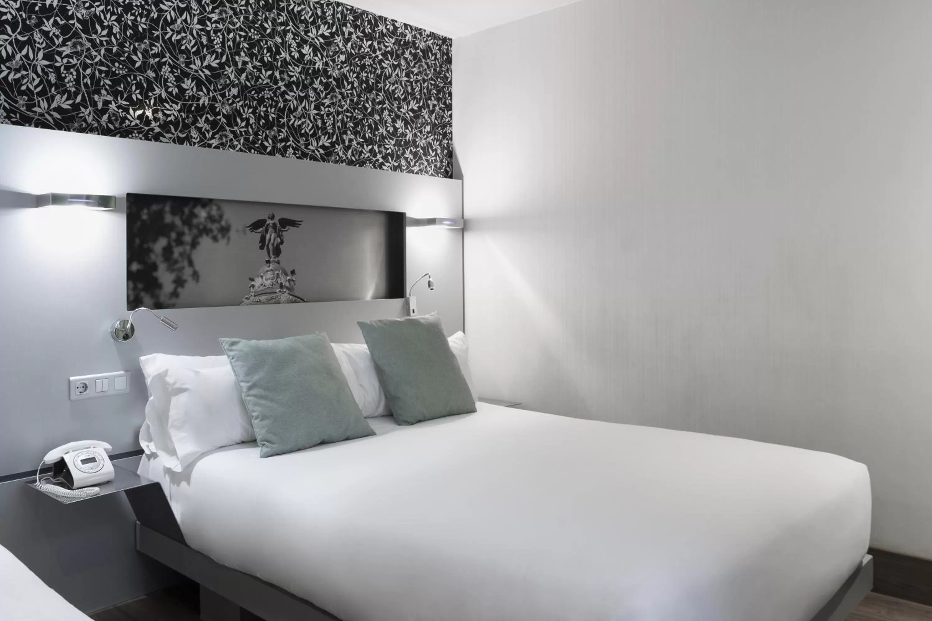 Bedroom, Bed in Petit Palace Plaza Mayor