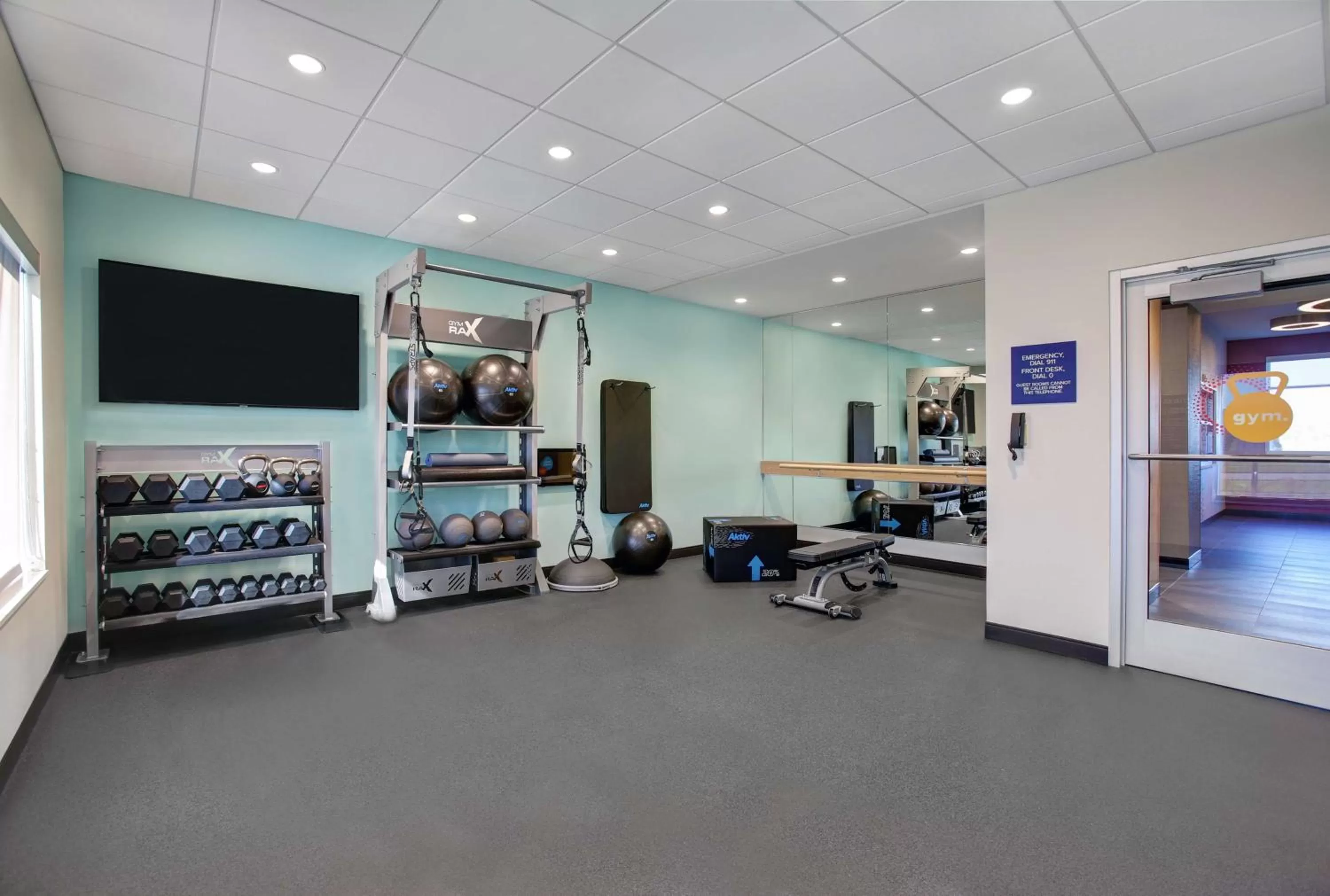 Fitness centre/facilities in Tru By Hilton Stoughton