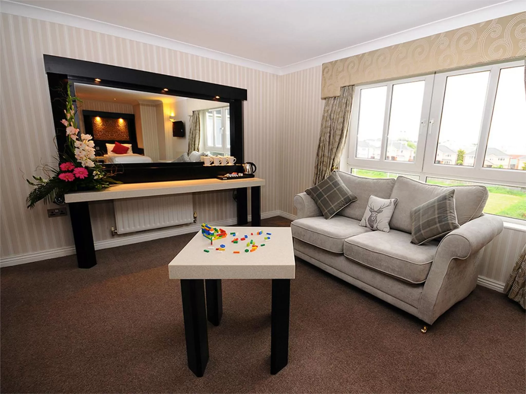 TV and multimedia in Flannery's Hotel