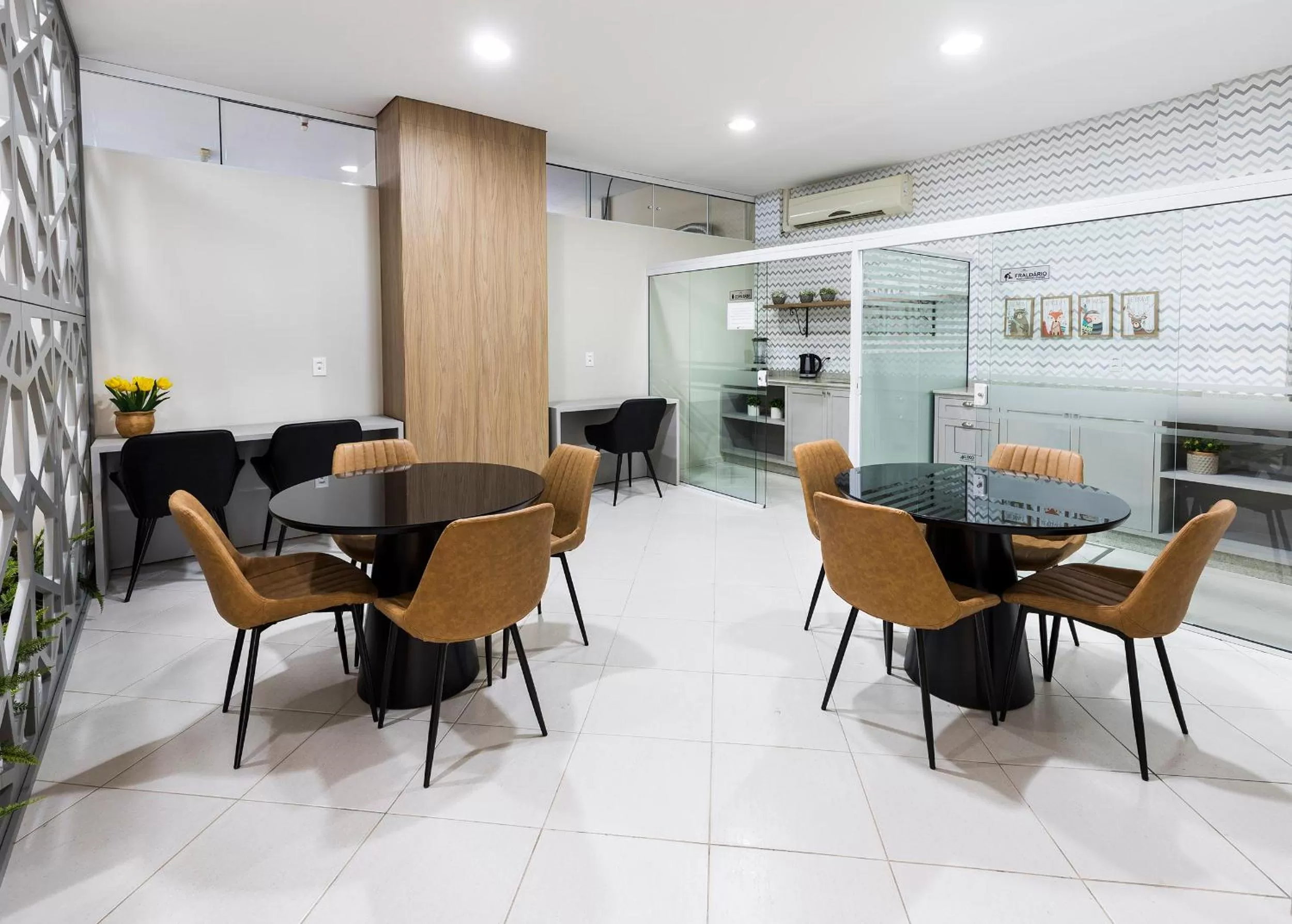 Coffee/tea facilities in Hotel Bella Camboriú