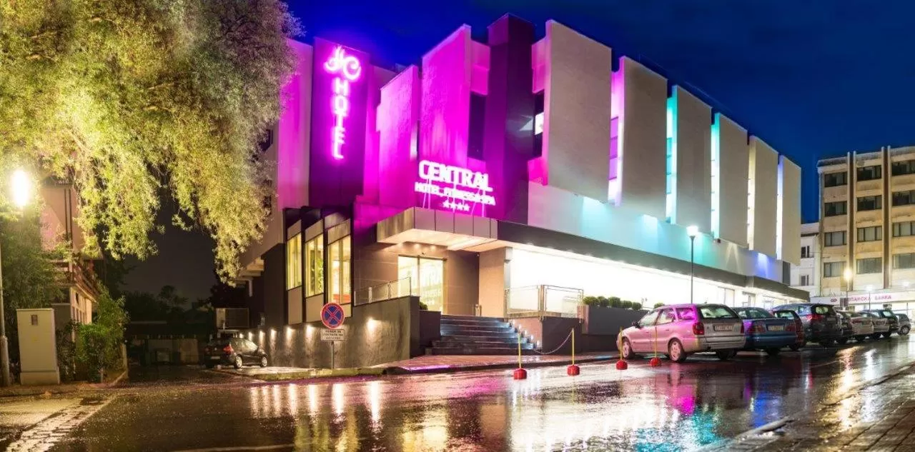 Facade/entrance, Property Building in Central Hotel, Fitness and Spa