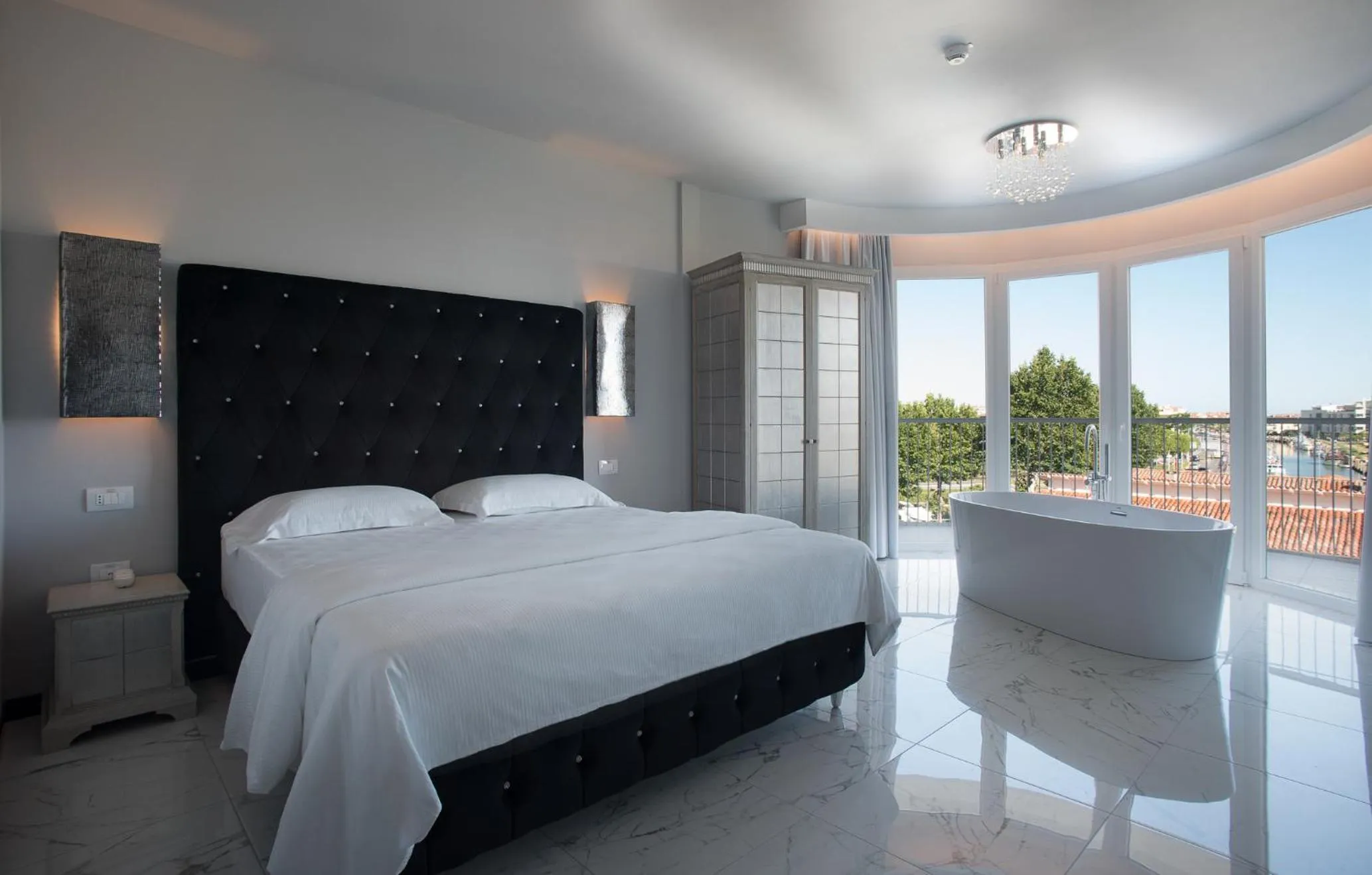 Bedroom, Bed in AQA Palace