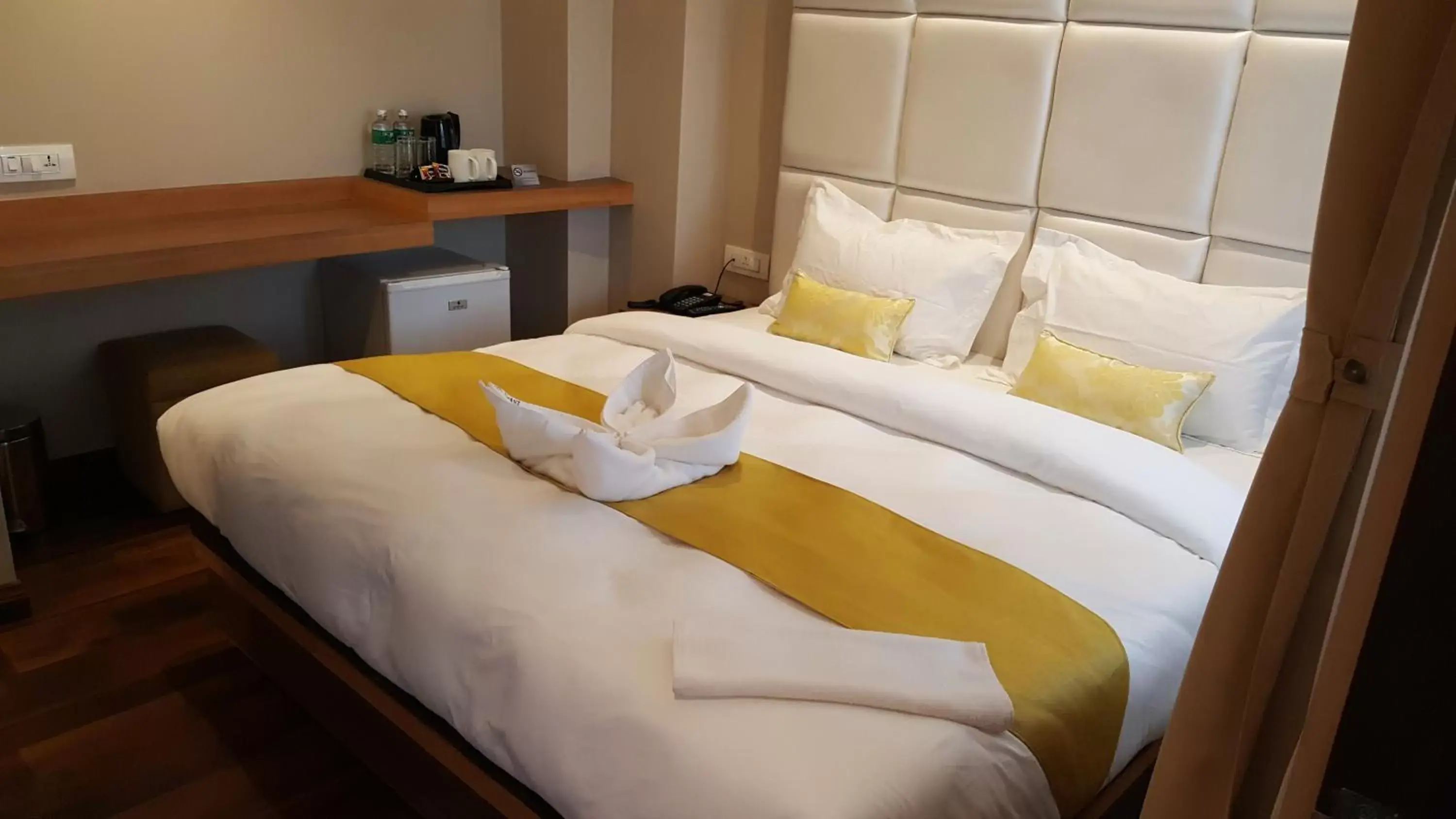 Superior King Room in Hotel Bihani Superior King Room in Hotel Bihani