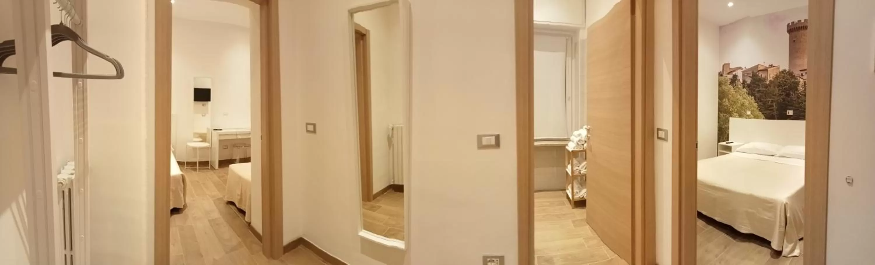 Shower in Hotel Porta Rivera