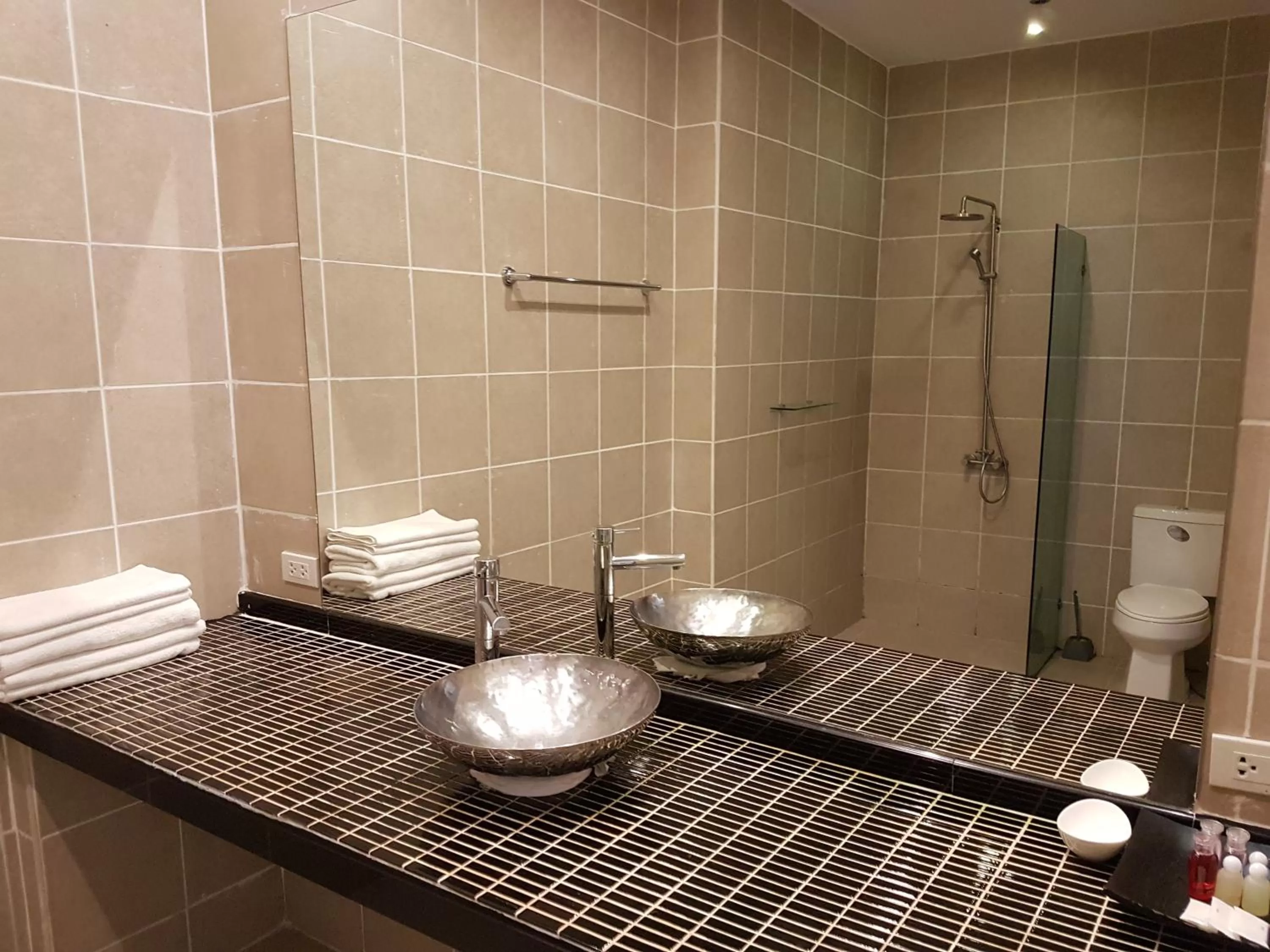 Bathroom in East Suites