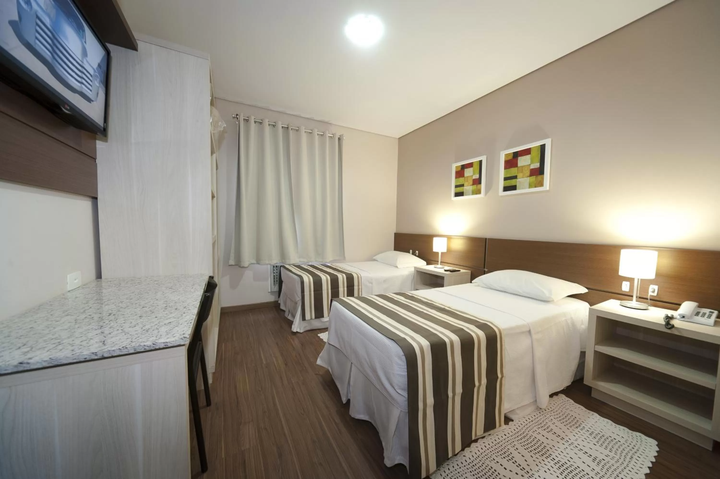 Bedroom, Bed in Hotel Sol By MRHotelaria