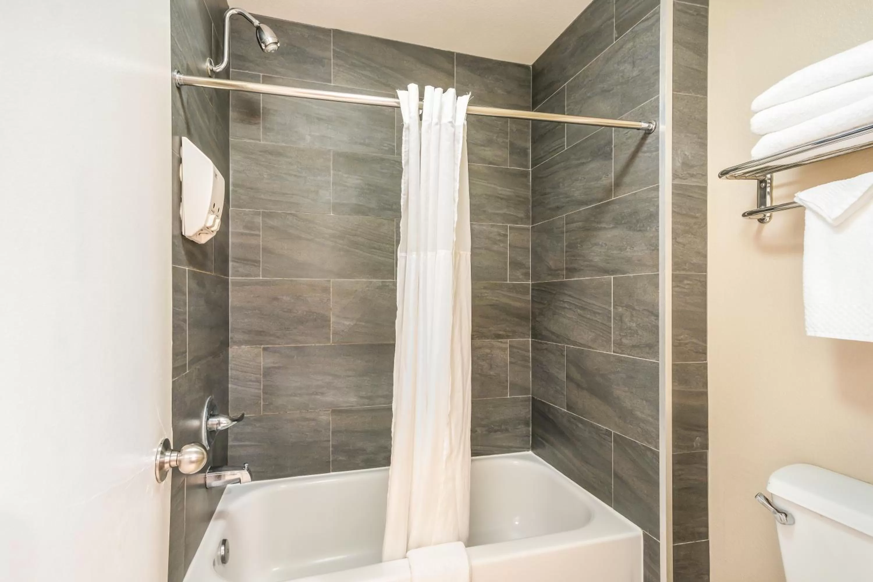 Bathroom in Hotel Hacienda at Ontario Ranch