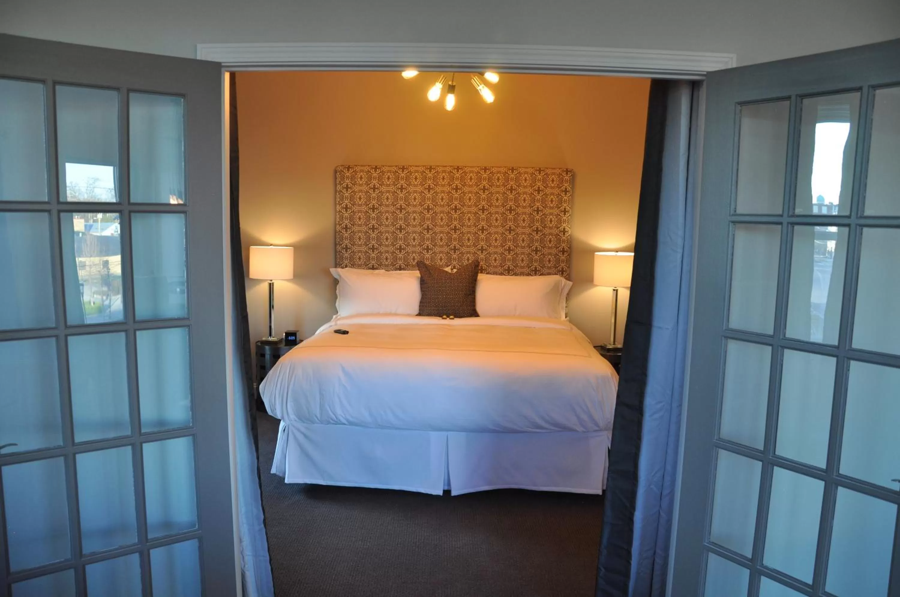 Bed in Kentucky Grand Hotel & Spa