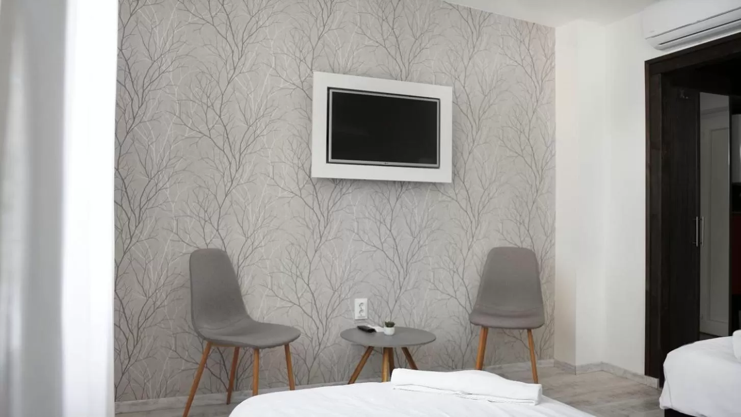 TV/Entertainment Center in Teke Bowling Centrum és Sport Panzió