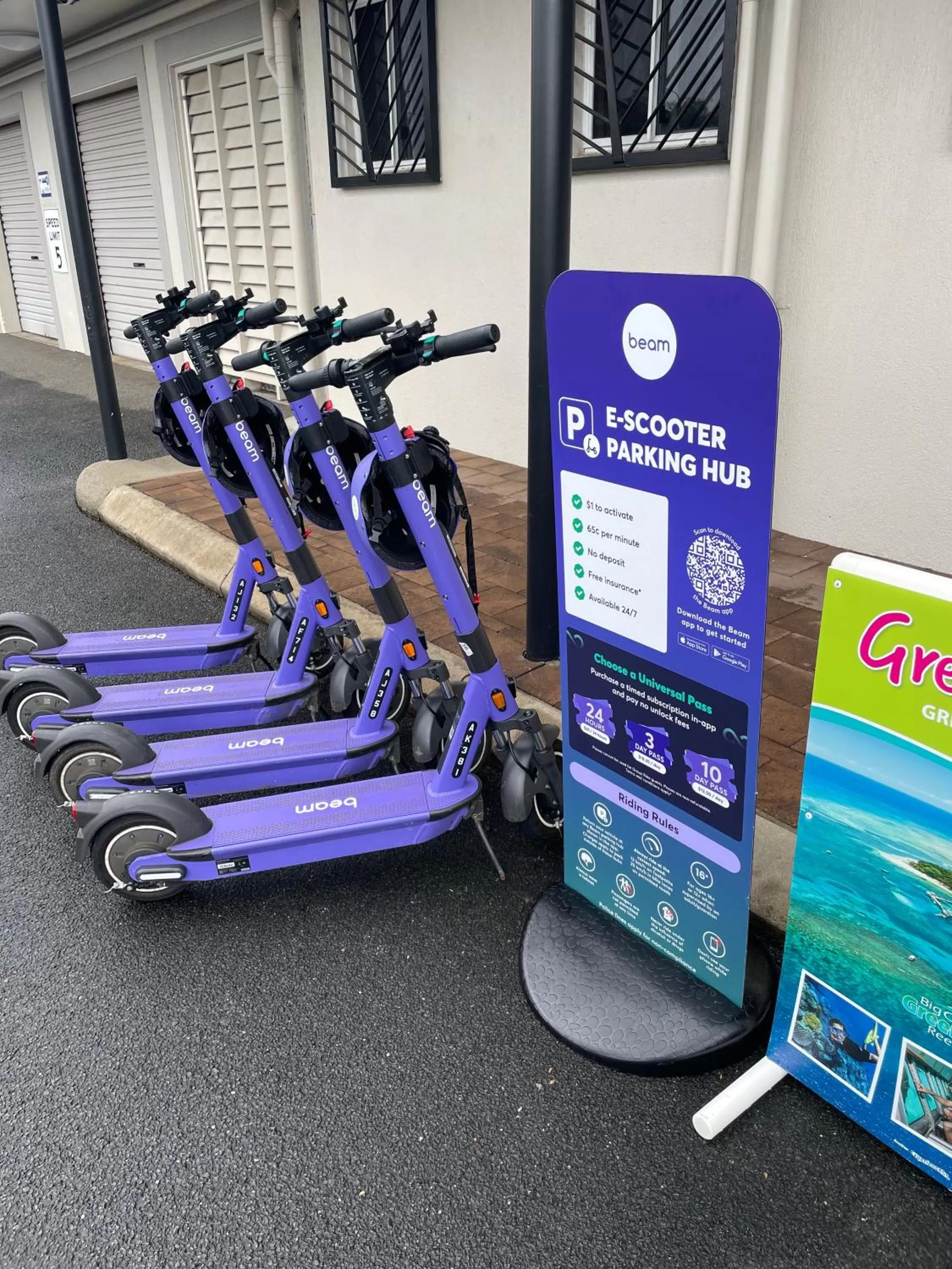 Cairns Reef Apartments & Motel