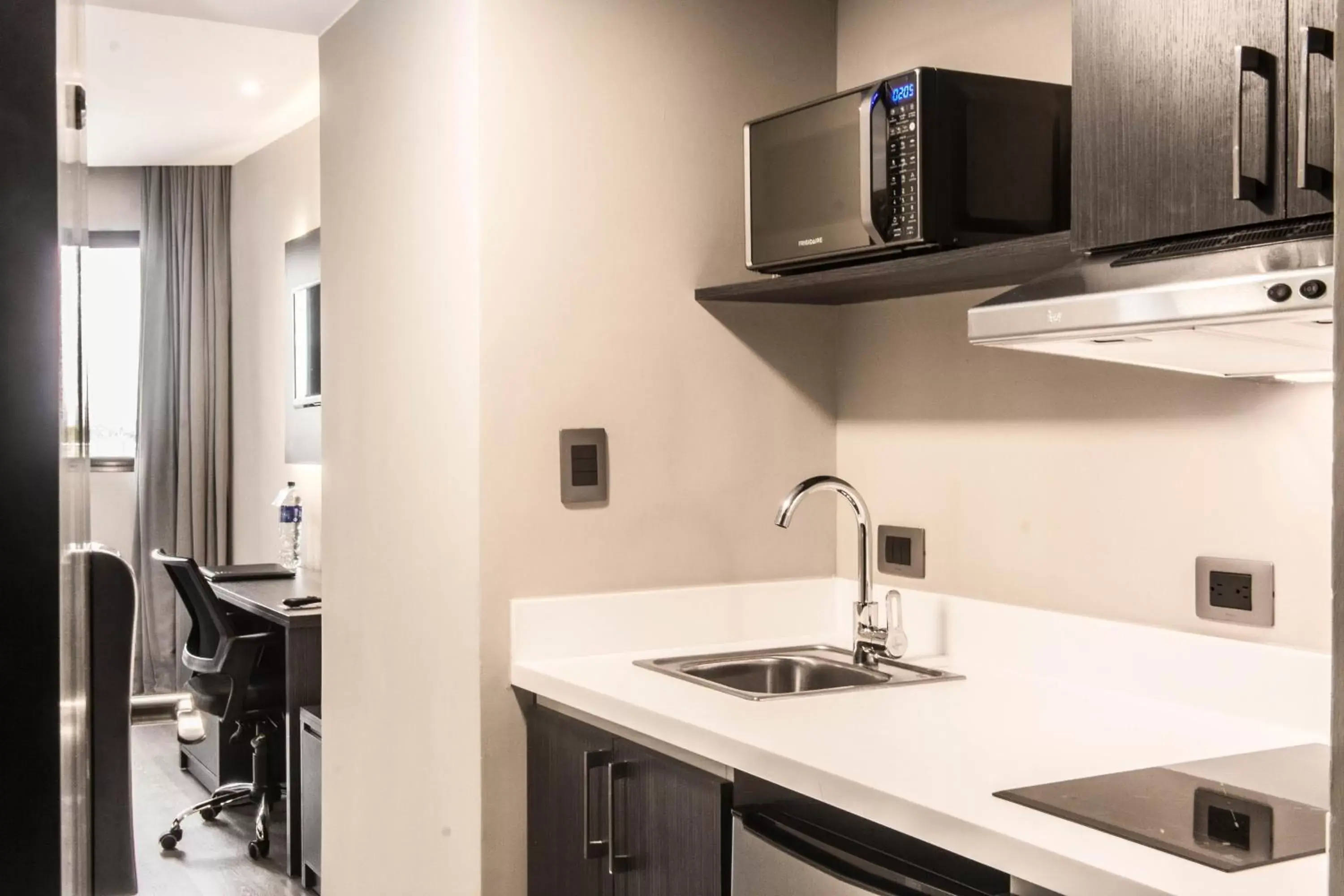 Executive Room with Kitchenette - single occupancy in W&P Santo Domingo Executive Room with Kitchenette - single occupancy in W&P Santo Domingo