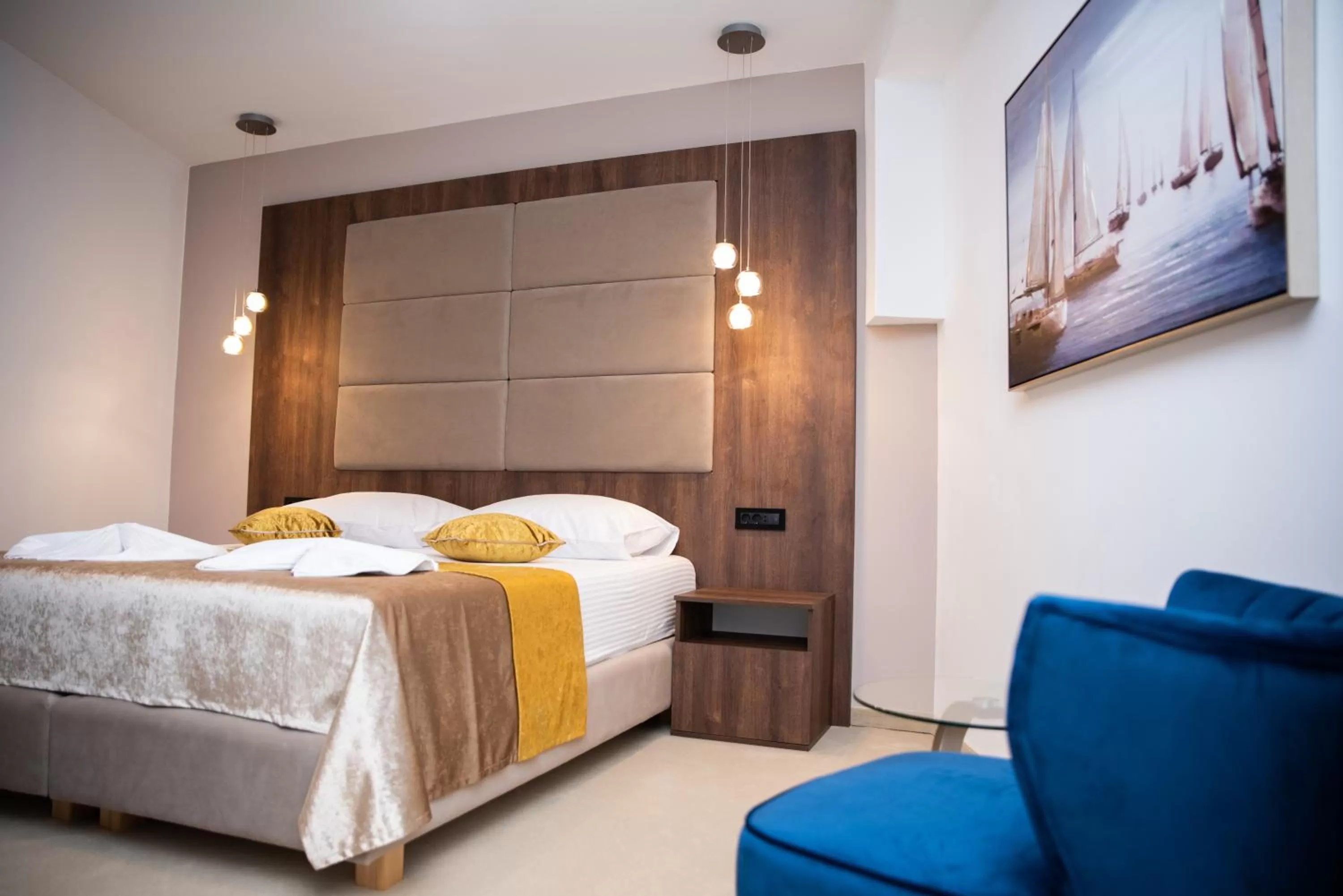 People, Bed in Hotel Meduza