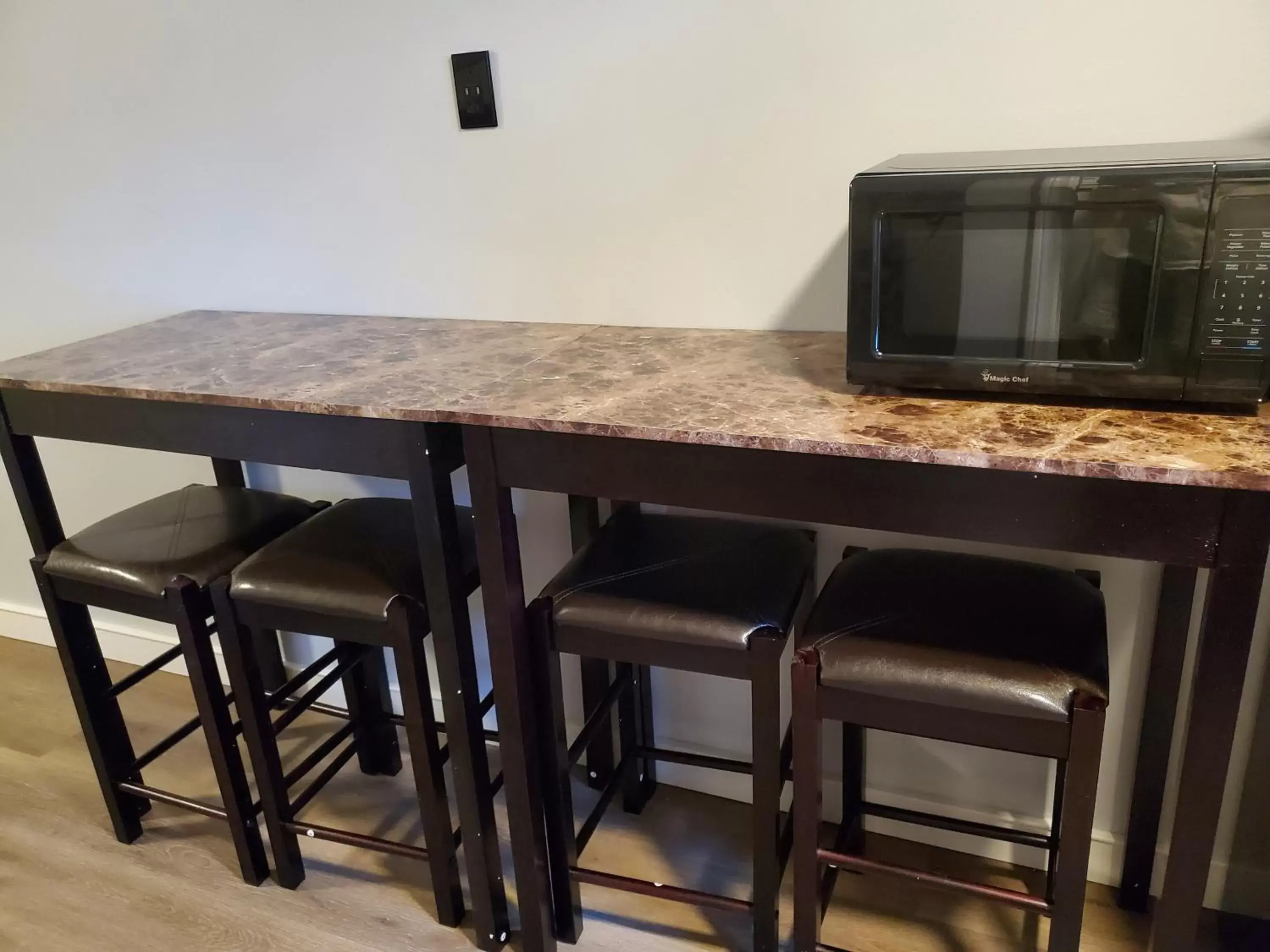 Deluxe Quadruple Room in Hotel Europa Deluxe Quadruple Room in Hotel Europa