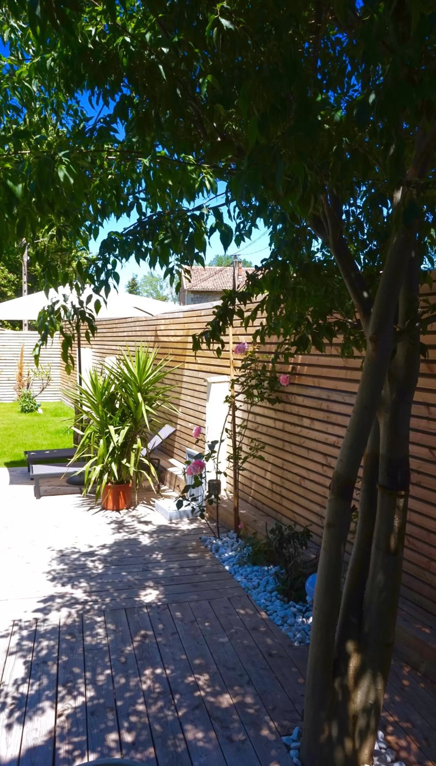 Garden in La Domitia - Maison d'hôtes, massages & bien-être