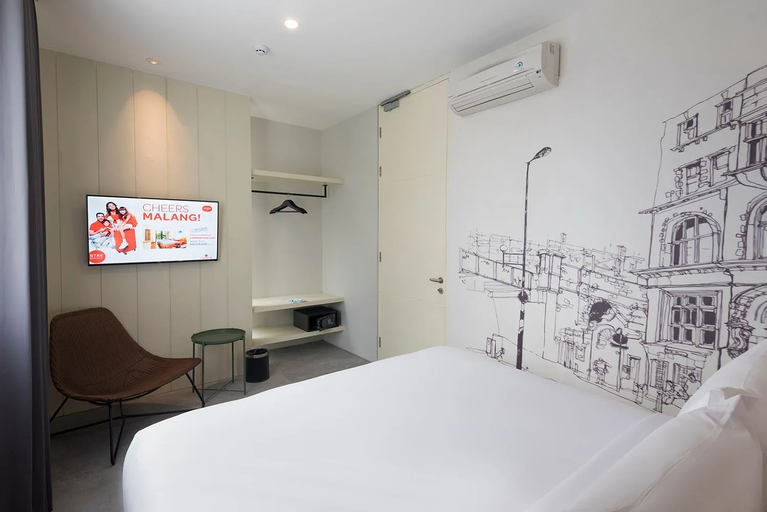 Bed in HARRIS Hotel & Conventions Malang