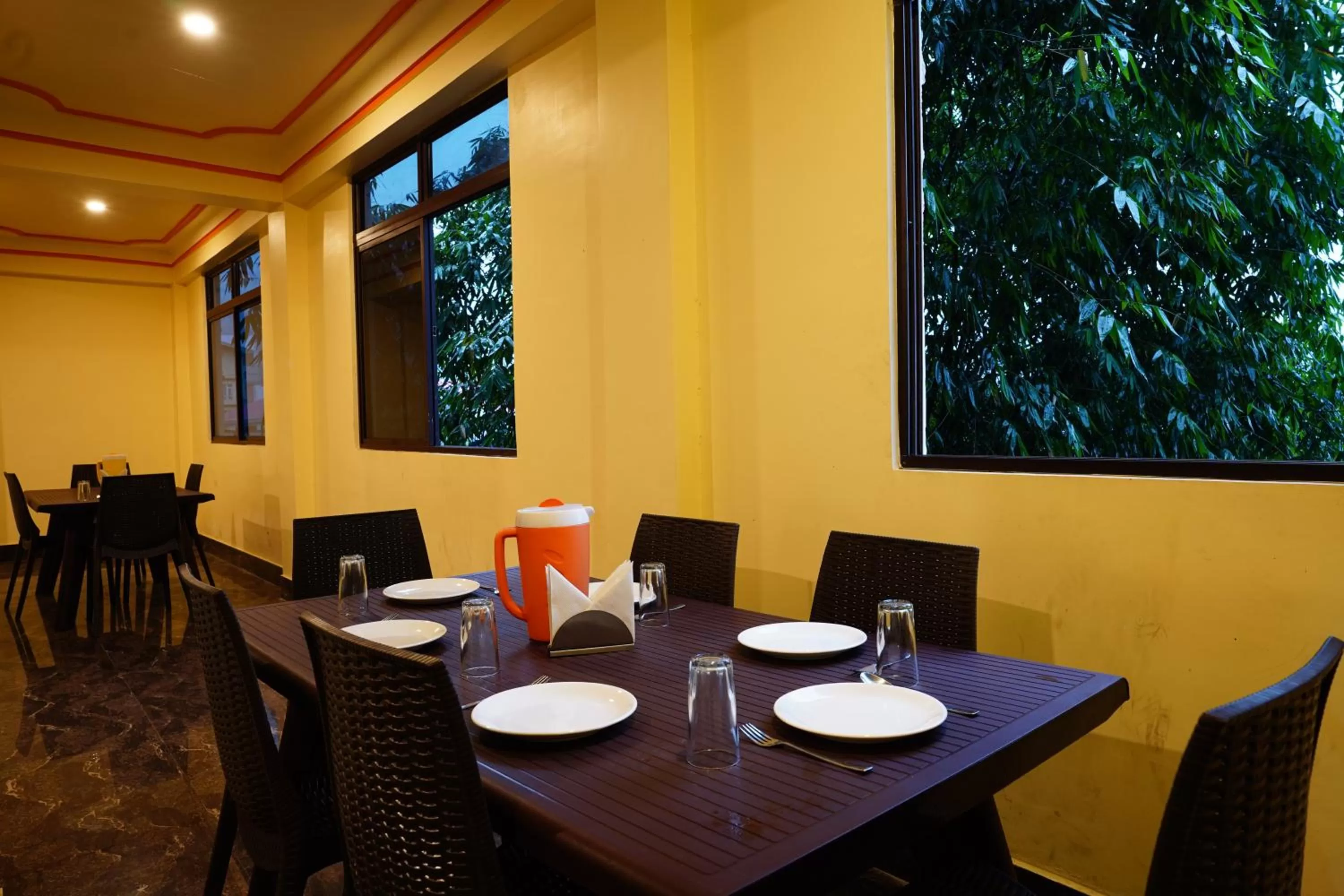 Restaurant/places to eat in Hotel White Lotus Gangtok