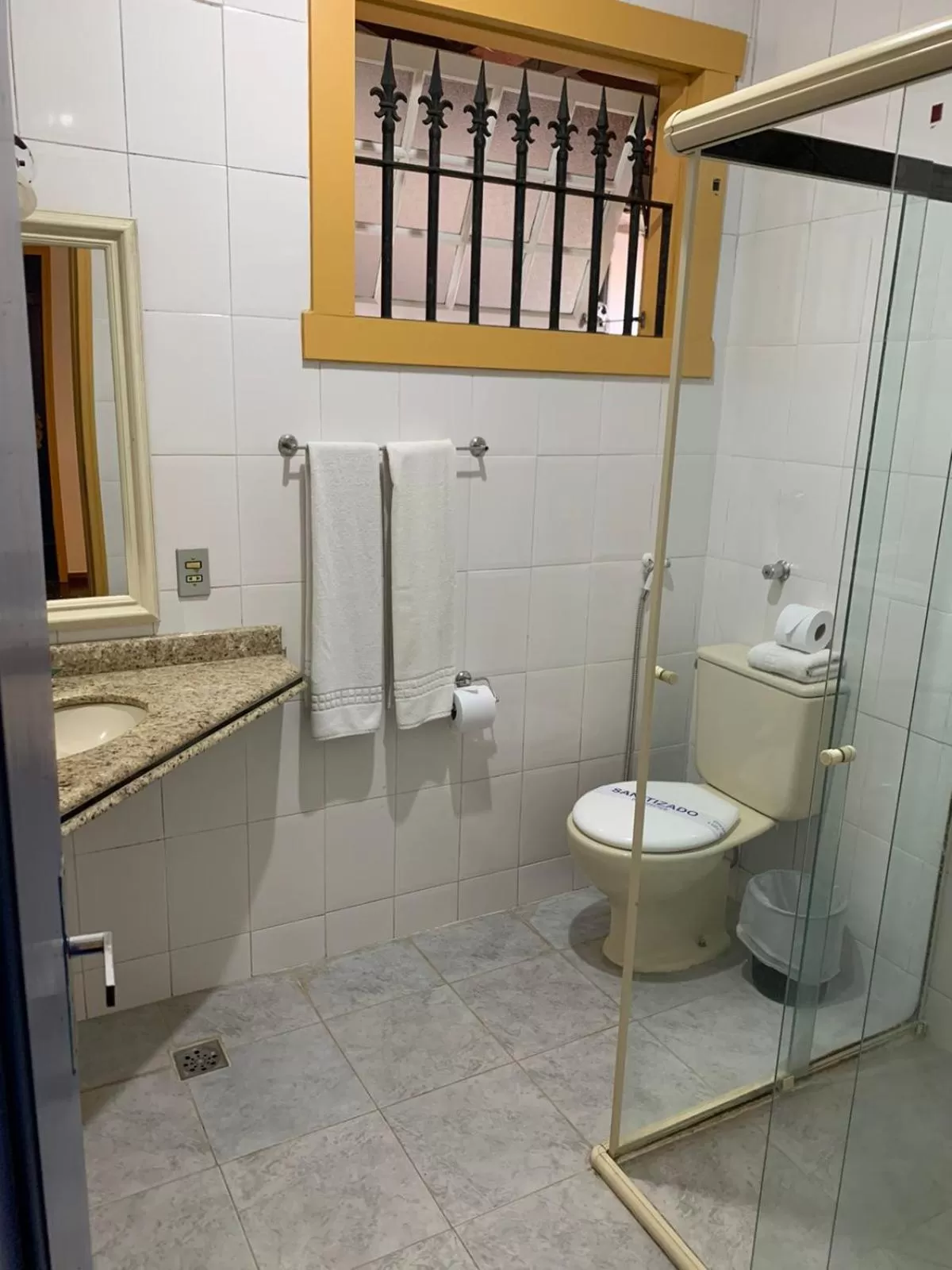 Shower, Bathroom in Pousada Villa Real