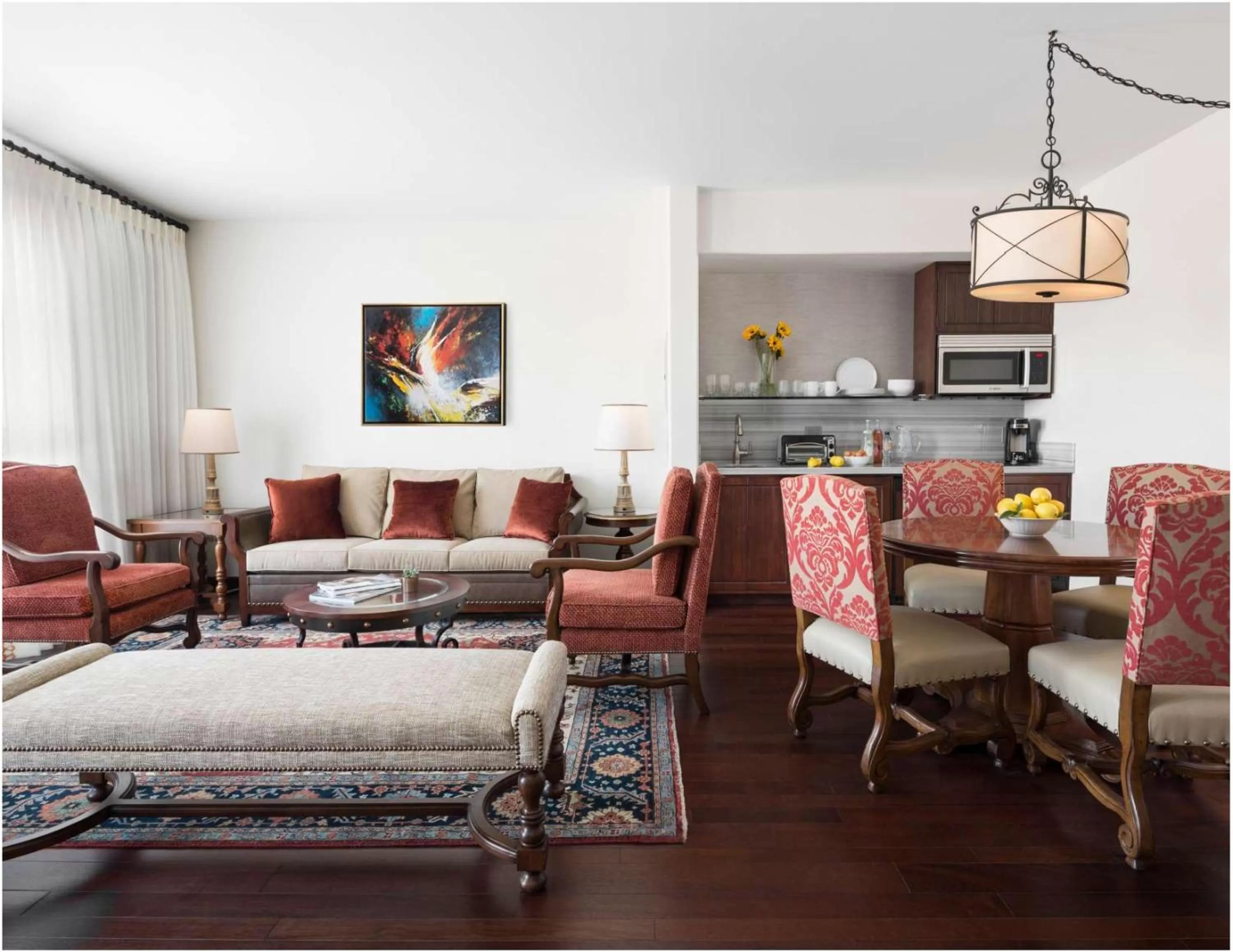 Living room in Plaza la Reina