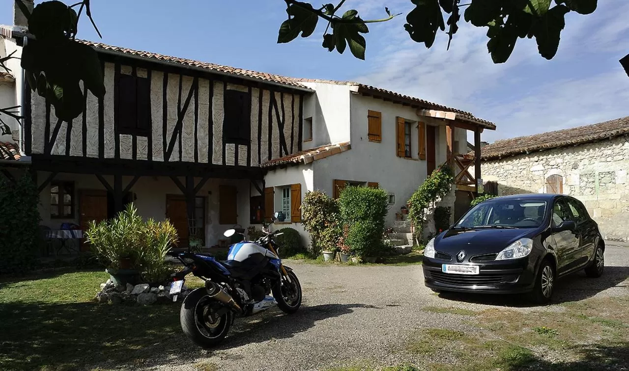 Facade/entrance in Barbonvielle Astaffort