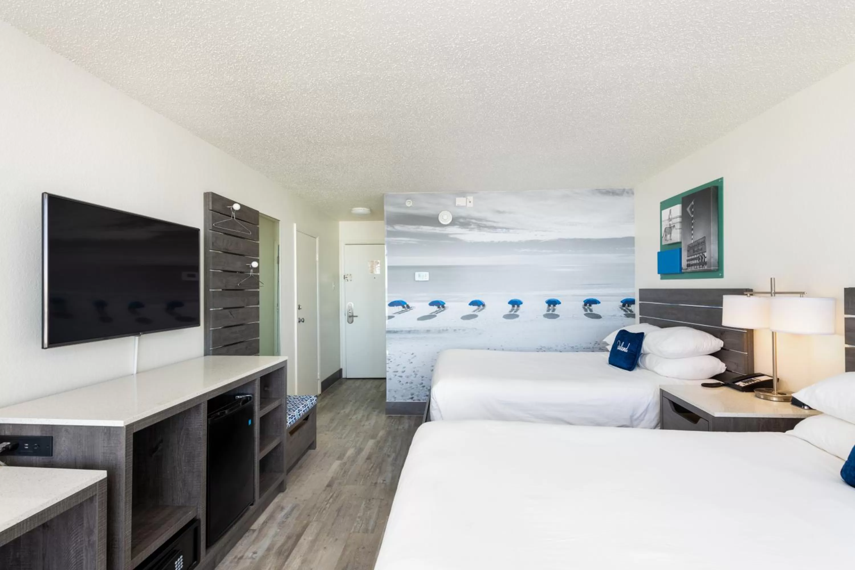 Bed in The Island Resort at Fort Walton Beach