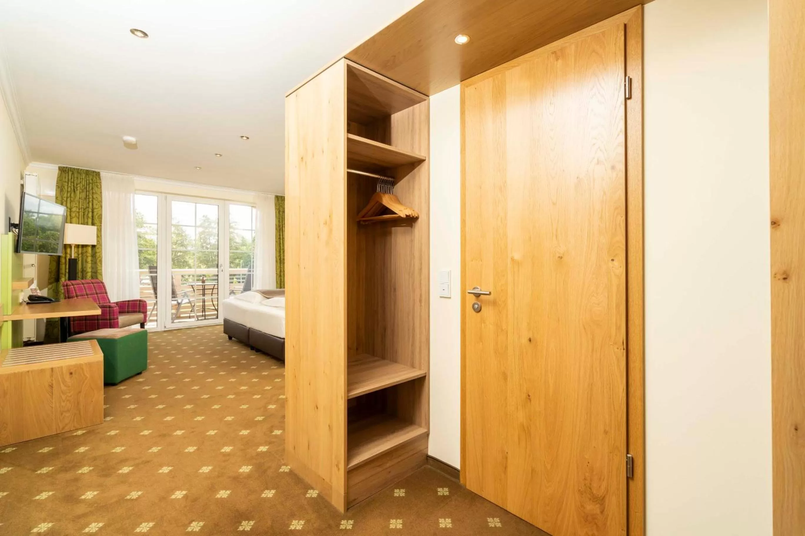 Photo of the whole room, Bed in Hotel Brauerei Gasthof Höhn