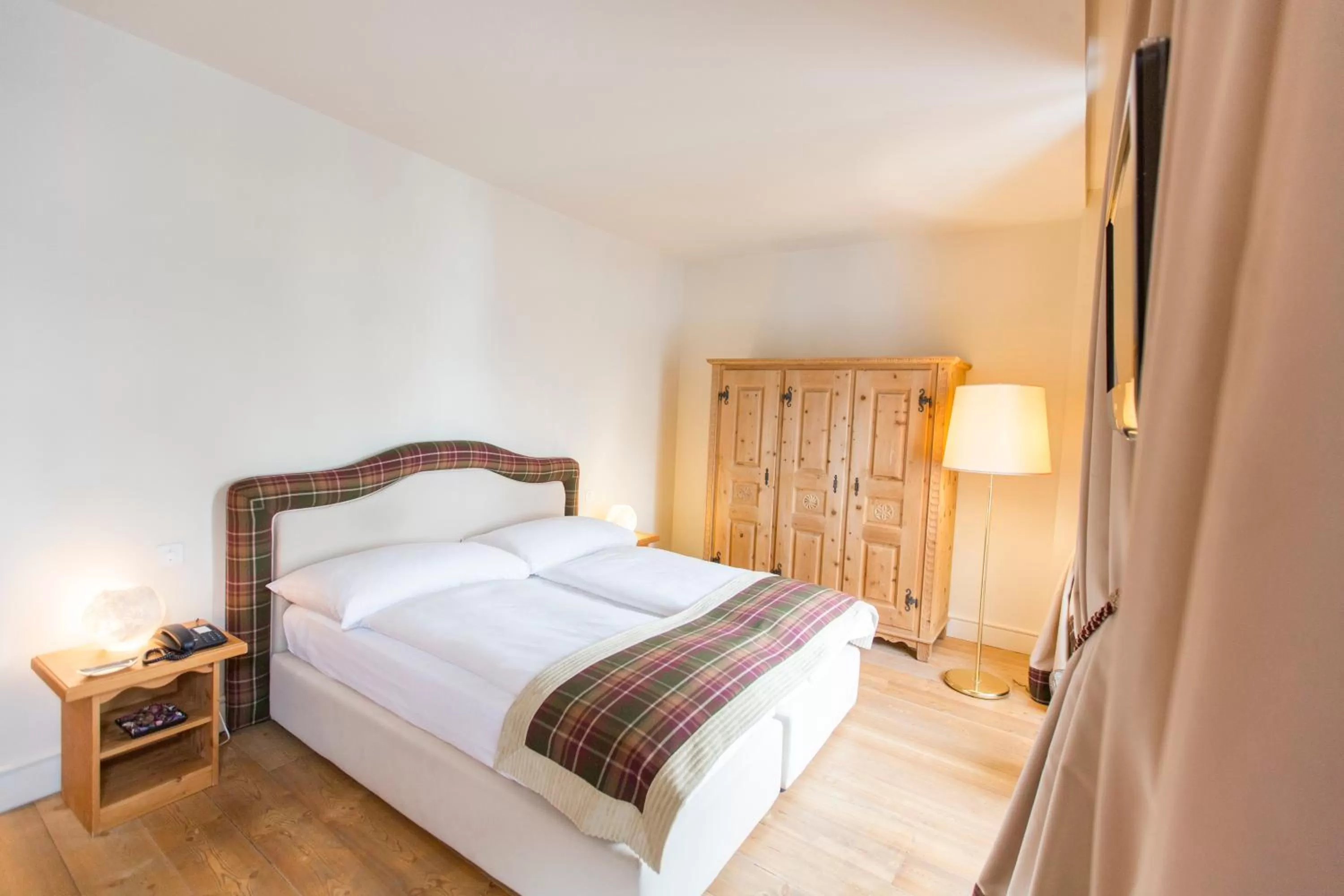 Classic Double or Twin Room - Spa Floor in Hotel Bernina 1865 by Kleos Group Collection