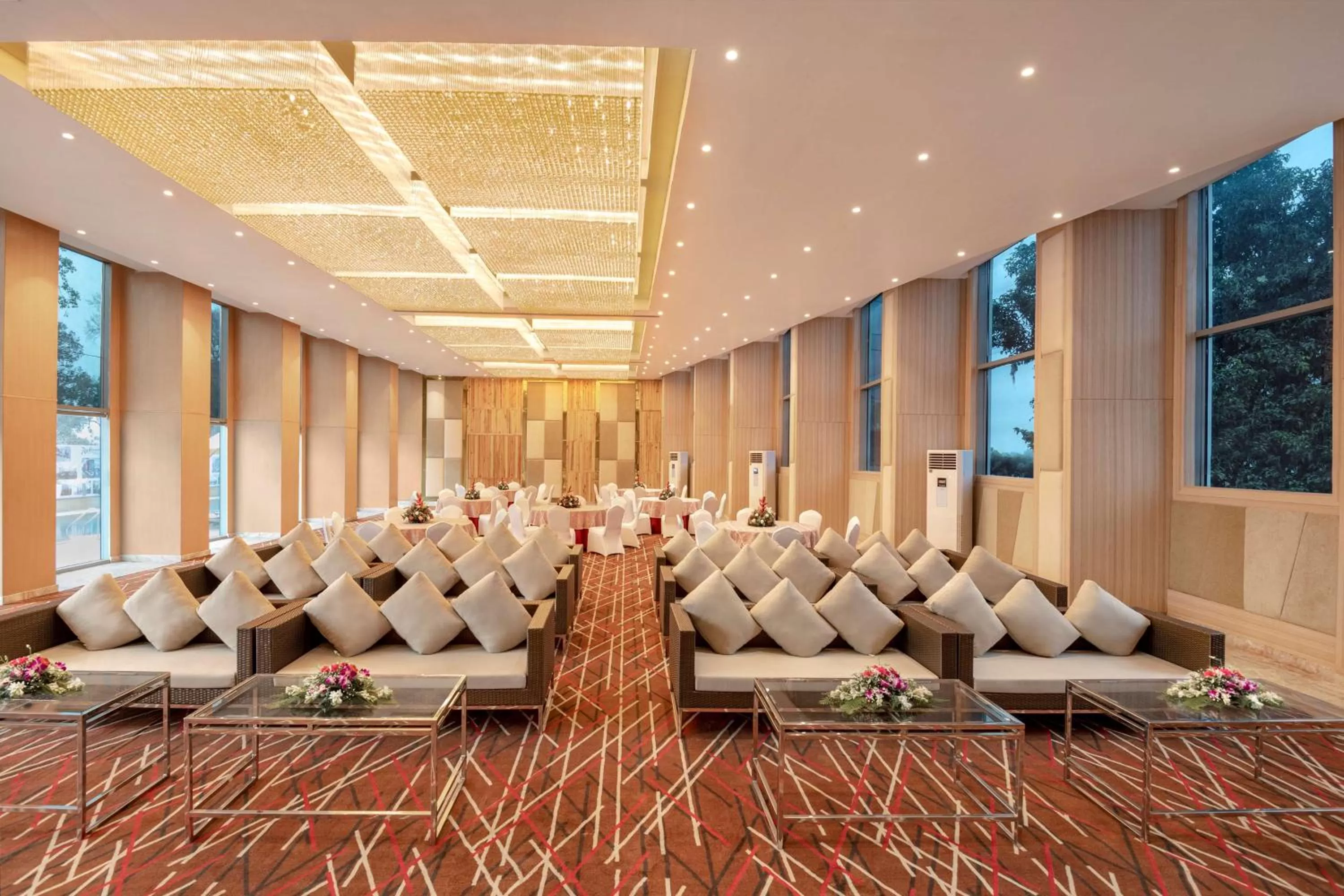 Banquet/Function facilities in Radisson Hotel Bareilly Airport