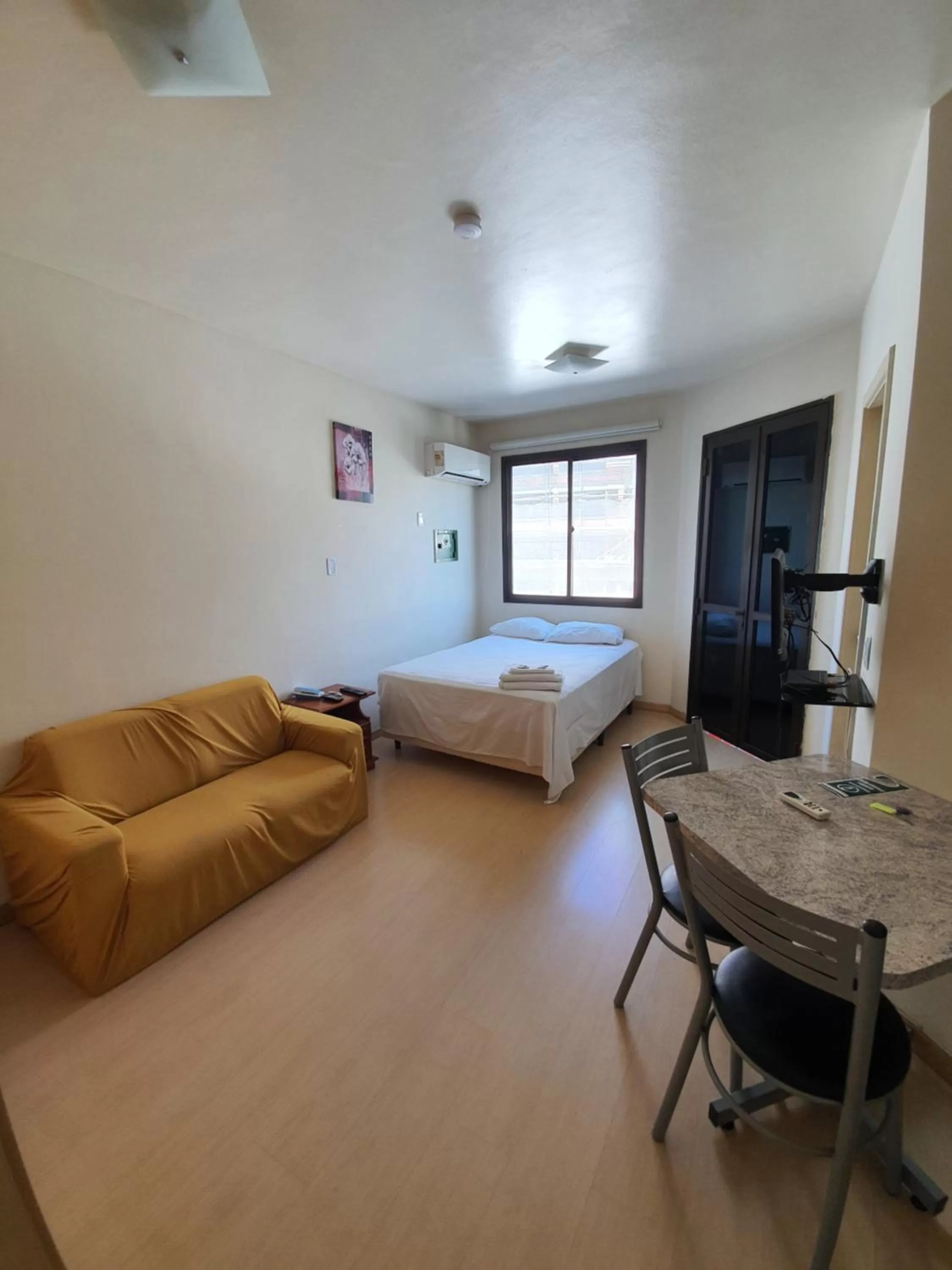 Manhattan Apart Hotel