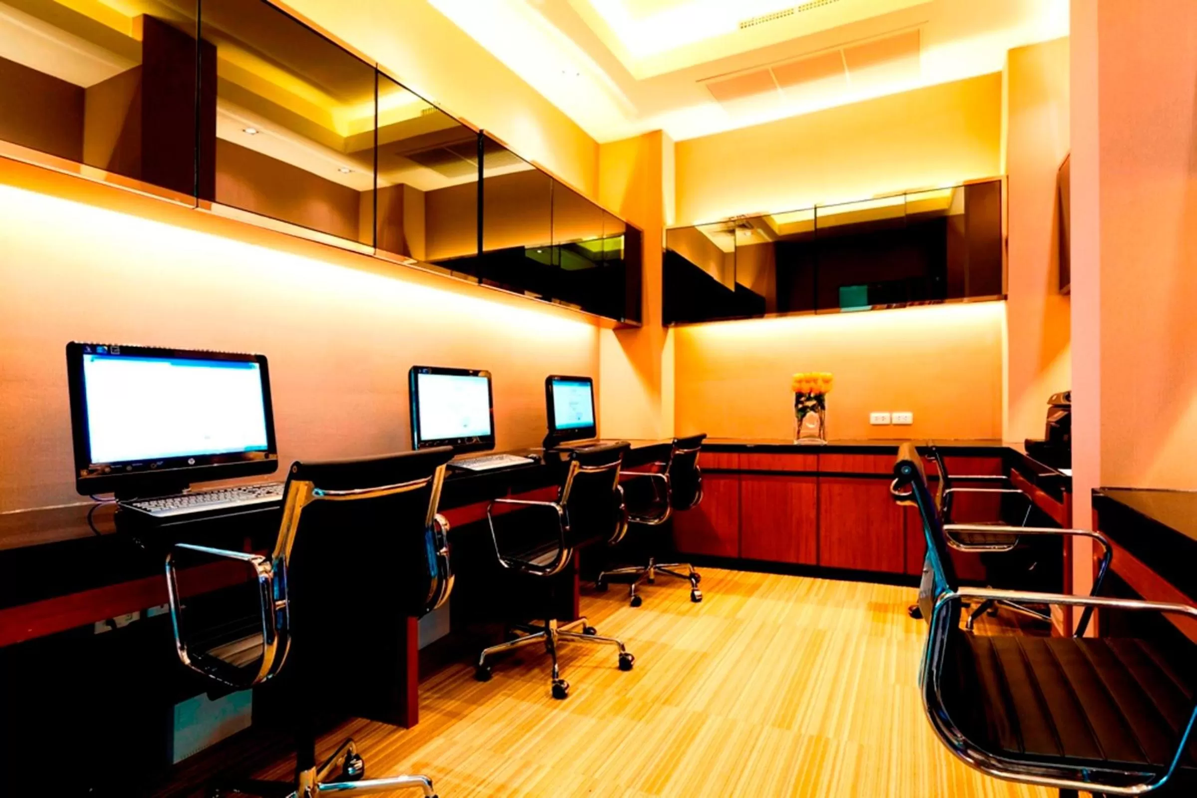 Business facilities in Royal Princess Larn Luang - SHA Extra Plus