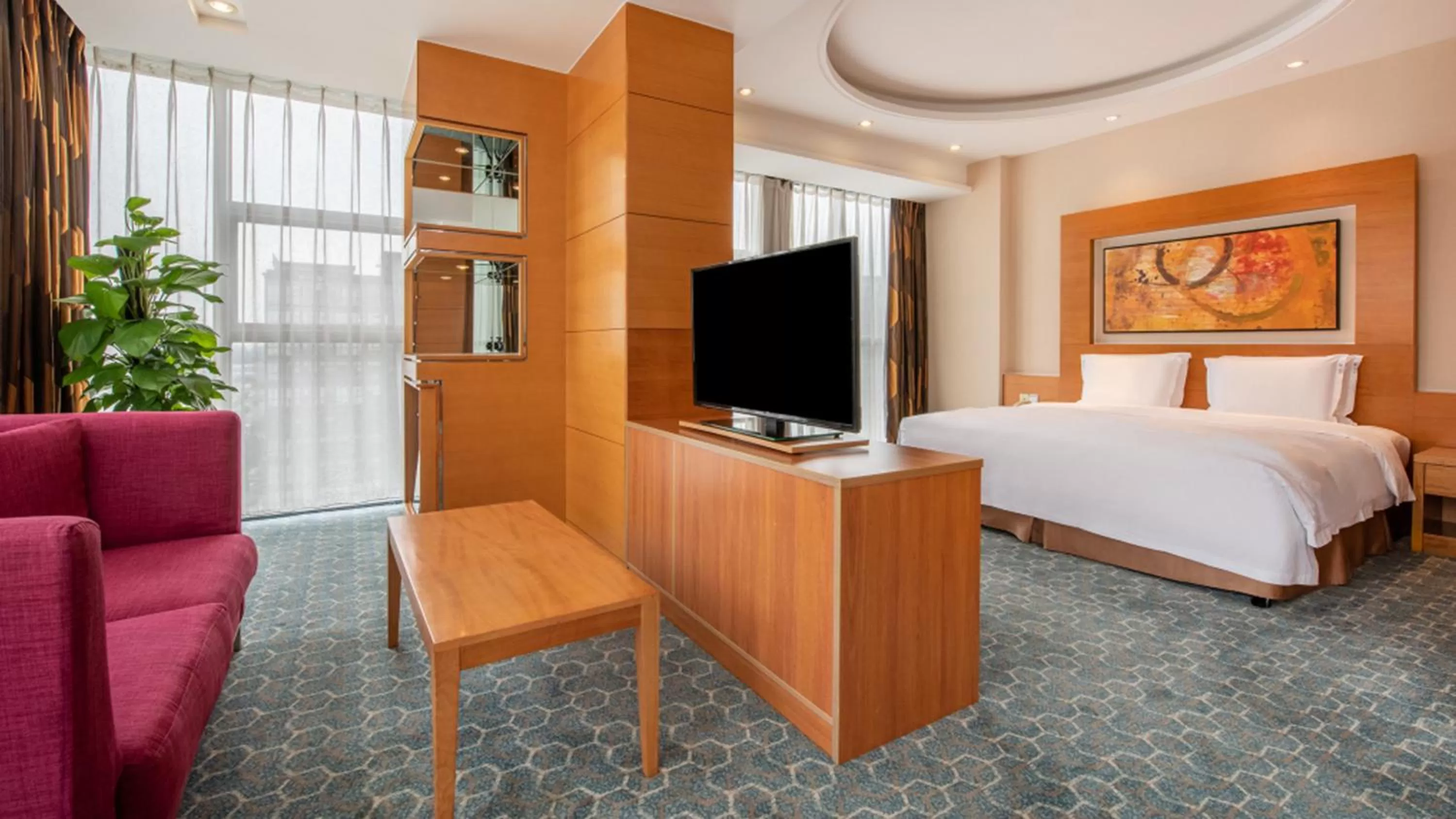Photo of the whole room, Bed in Holiday Inn Express Beijing Wangjing Center by IHG