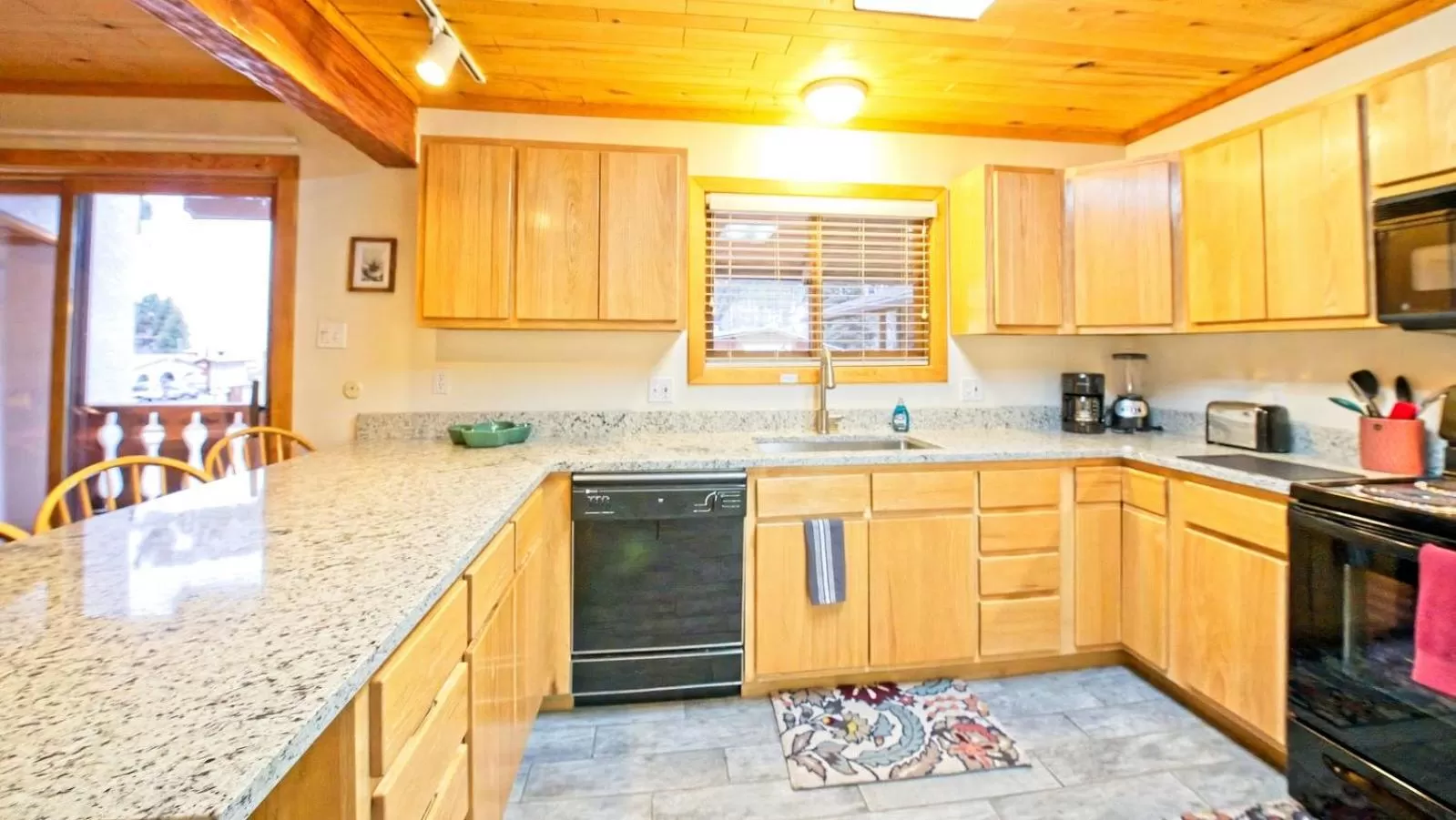 Sitzmark Sports Lodge