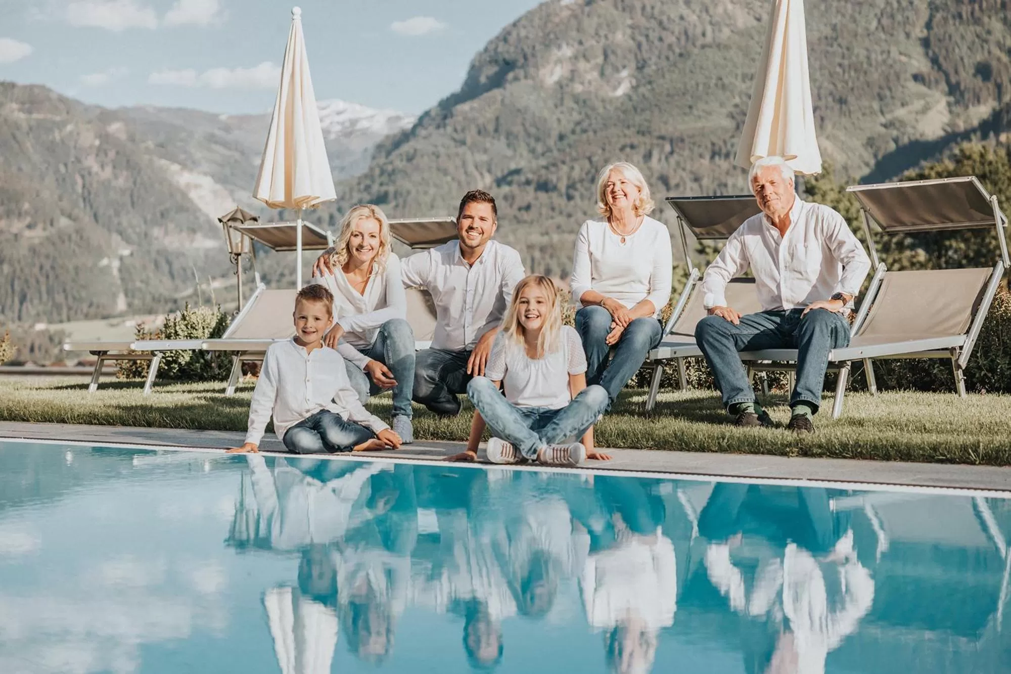 Family, Swimming Pool in Hotel Silberfux