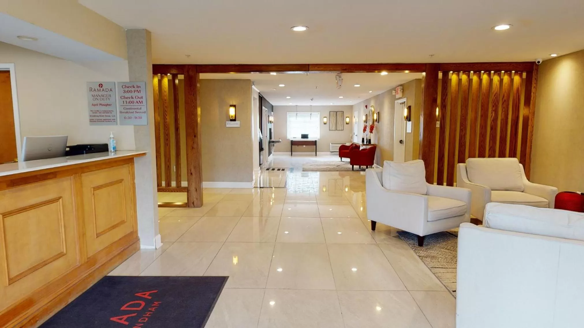 Lobby or reception in Ramada by Wyndham Strasburg - Shenandoah Valley