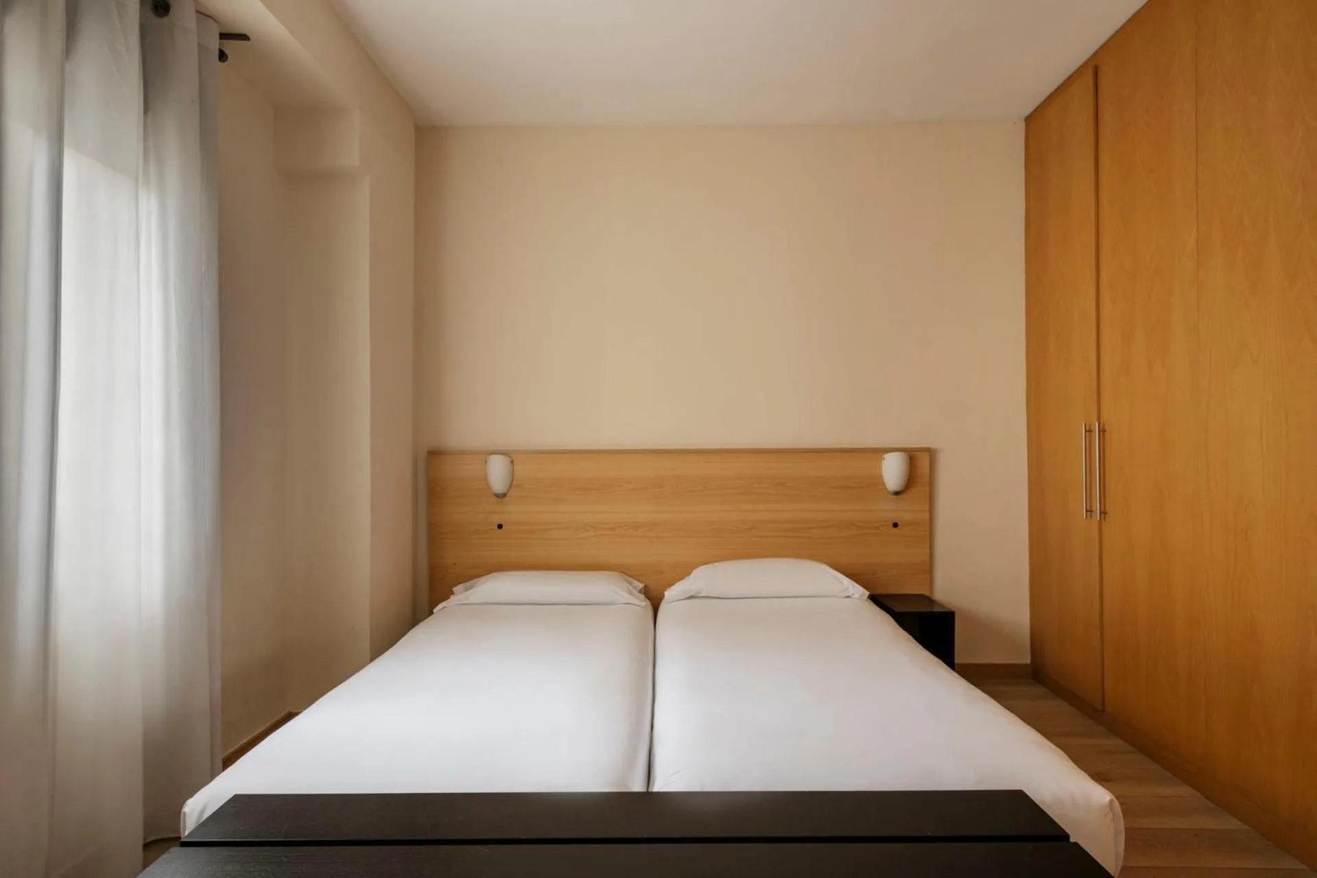 Bedroom, Bed in Barcelona Apartment Villarroel