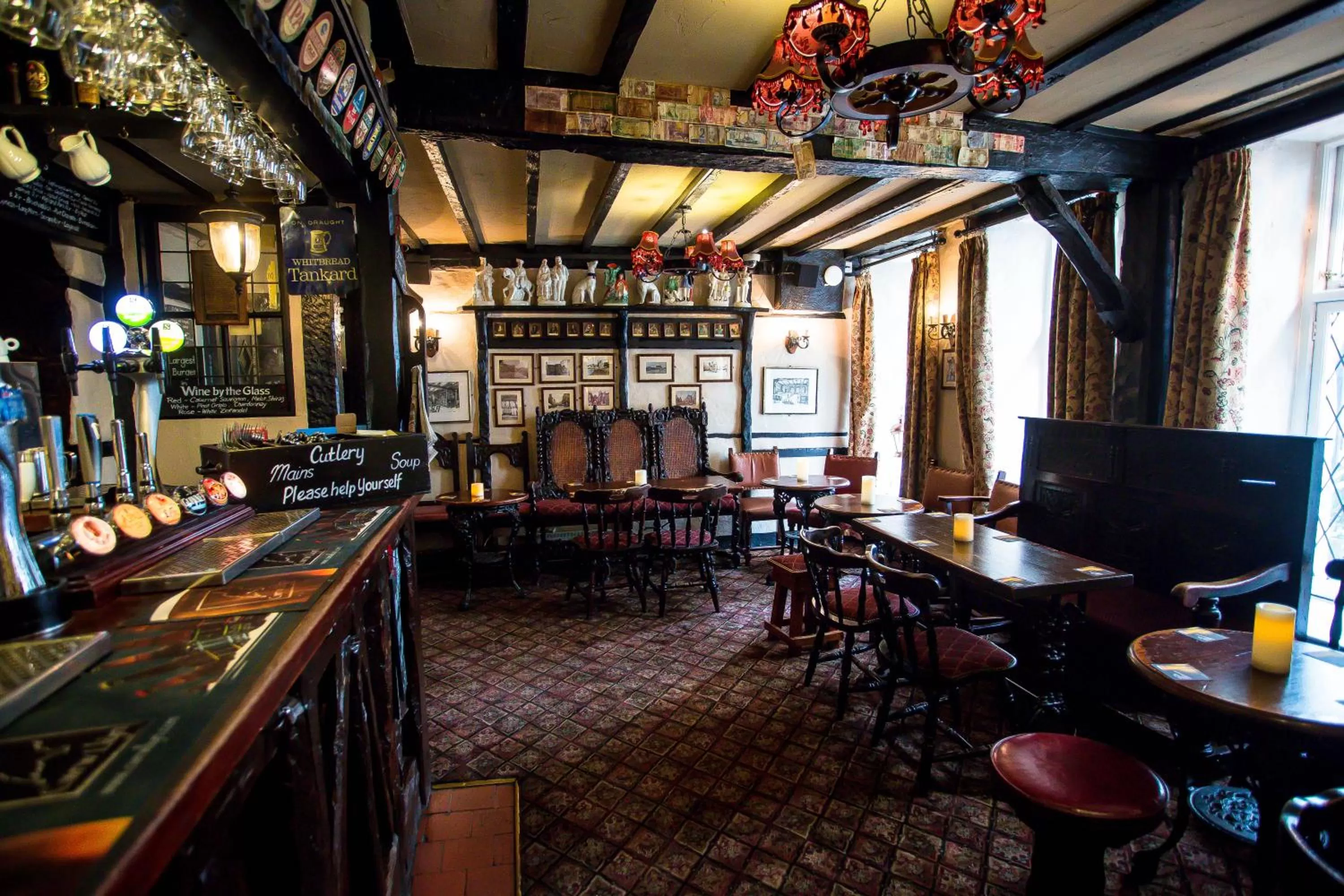 Lounge or bar in The Black Boy Inn