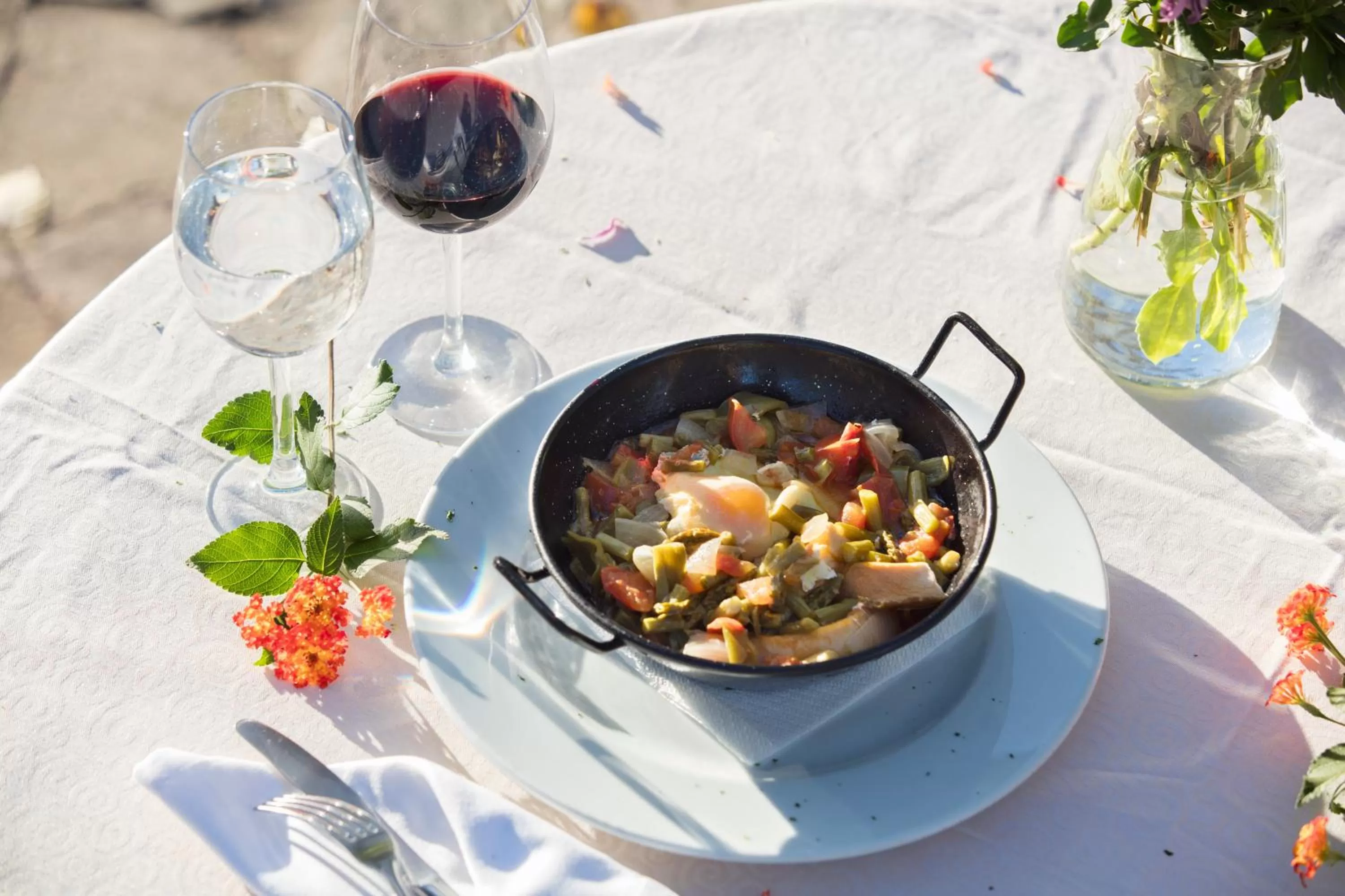 Food and drinks in Hotel Tugasa Casa Palacio Medina Sidonia