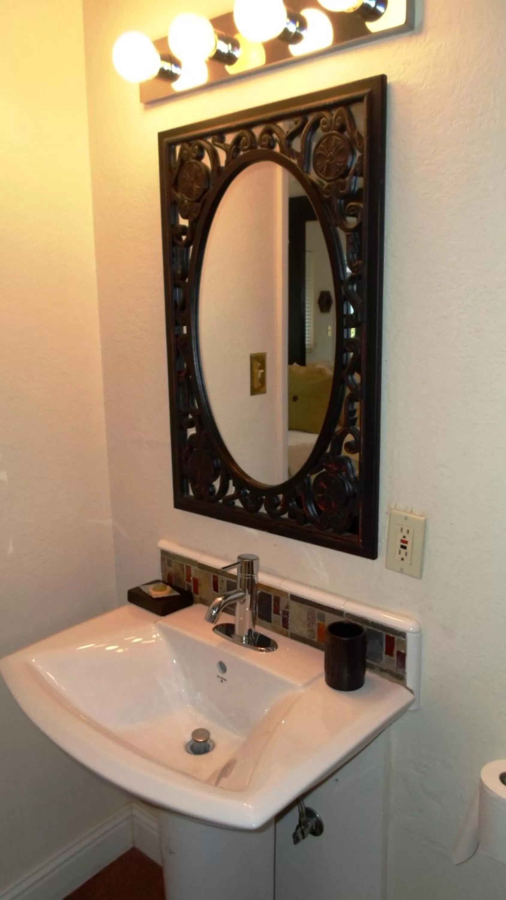 Bathroom in Paradice Motel