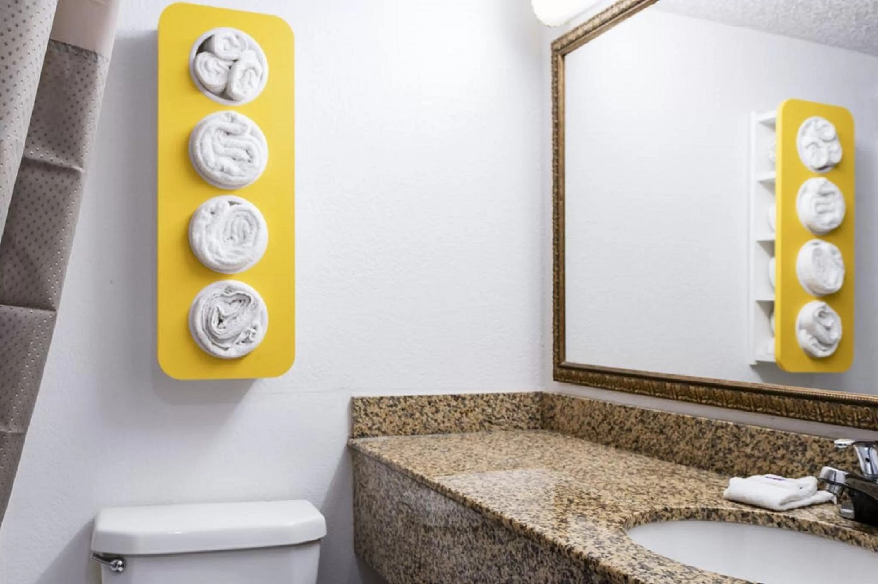 Toilet in Motel 6-Jacksonville, NC