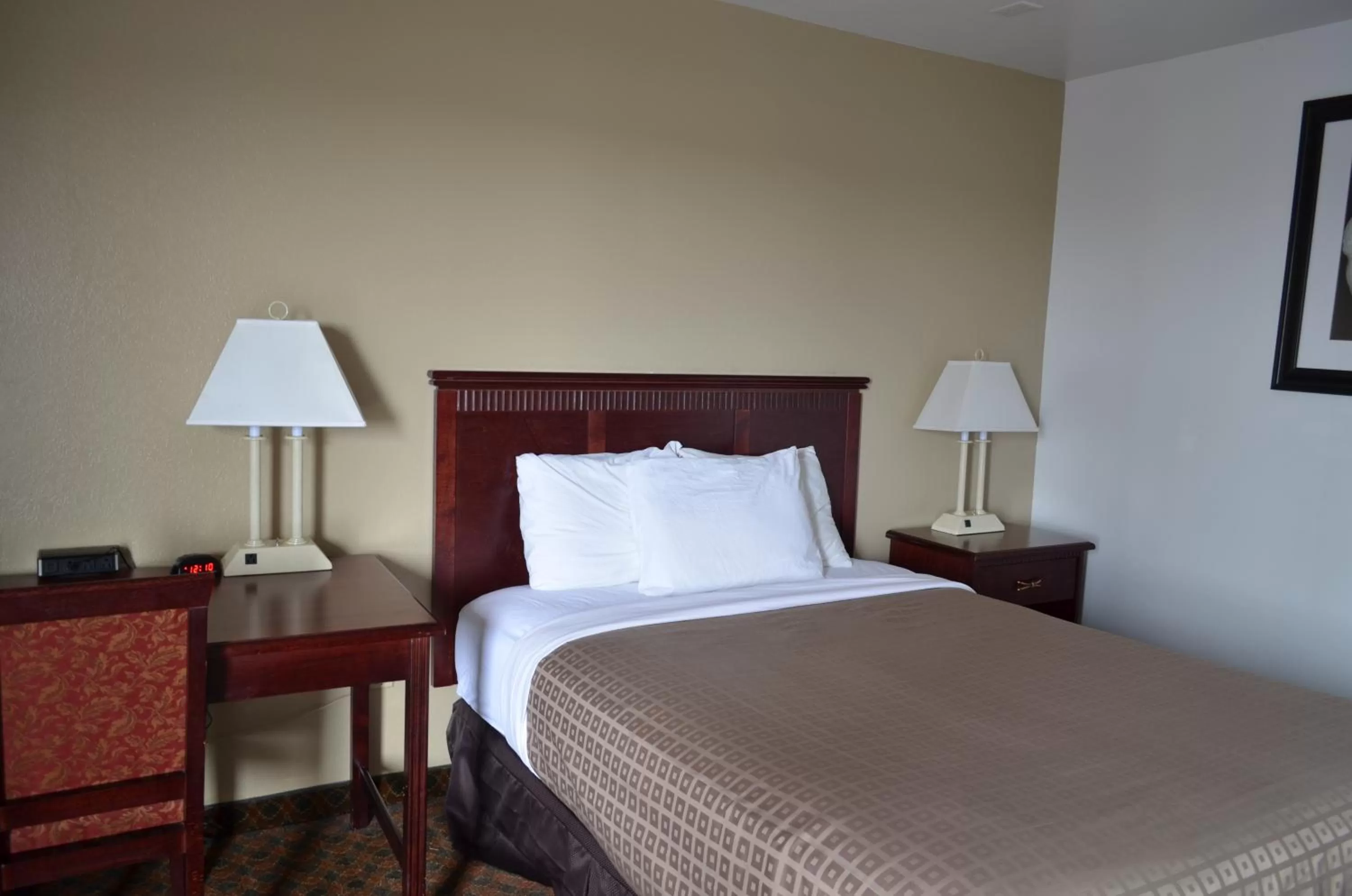 Bedroom, Bed in National 9 Mount Nebo