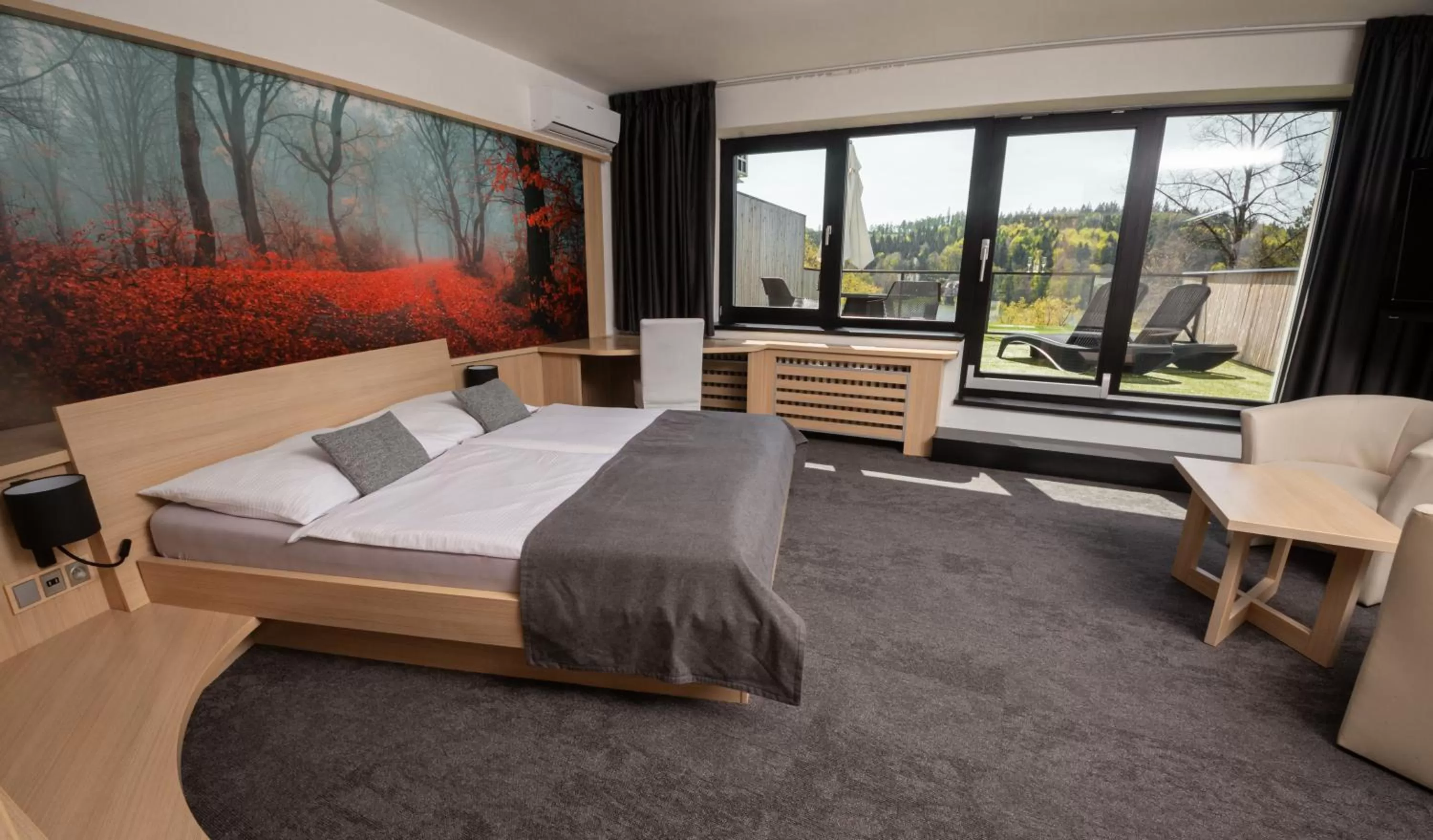 Balcony/Terrace, Bed in Hotel Kras