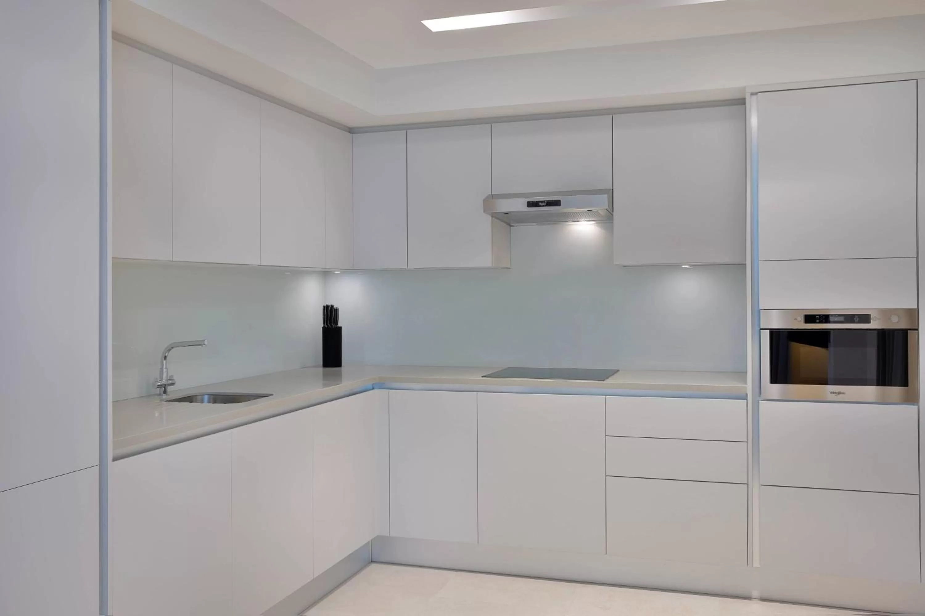 Bedroom, Kitchen/Kitchenette in Residence Inn by Marriott Al Jaddaf