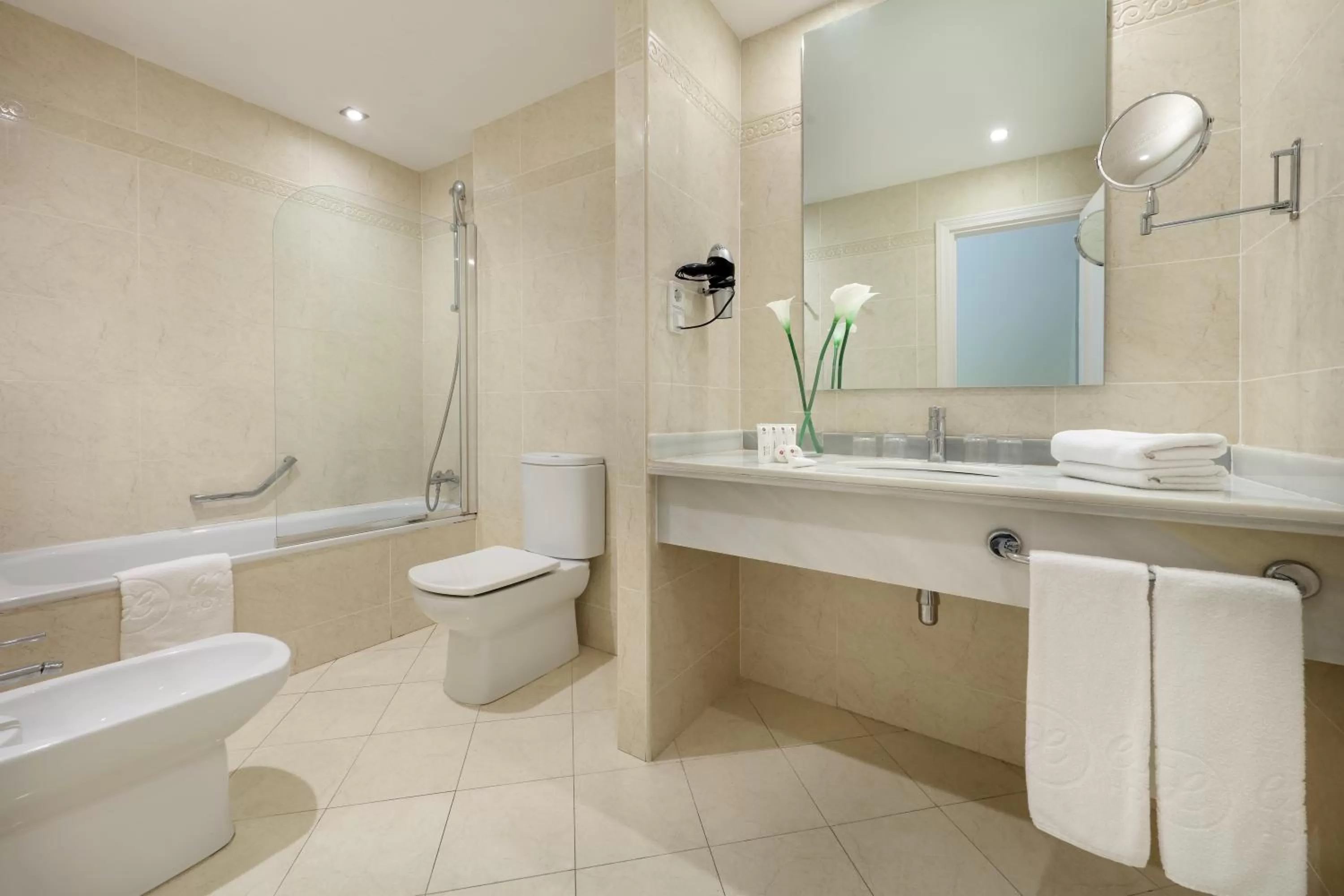 Bathroom in Exe Gran Hotel Solucar