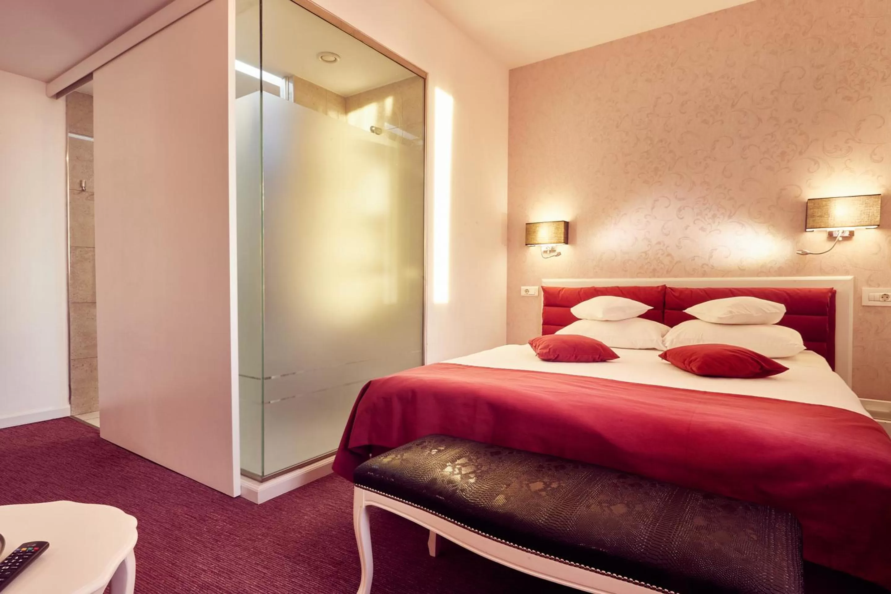 Bed in Continental Forum Sibiu