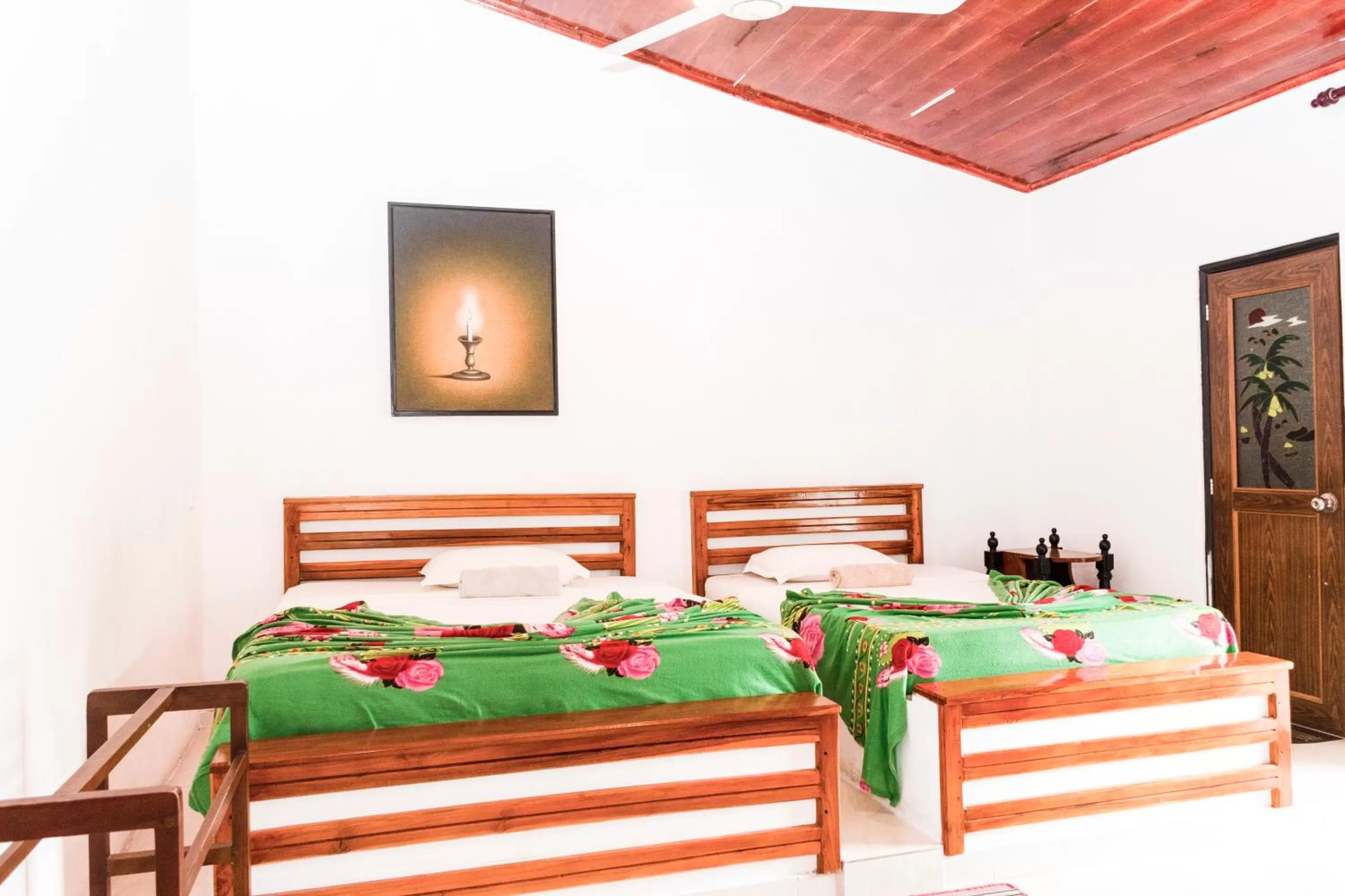 Bed in Kandy Riverside Villa