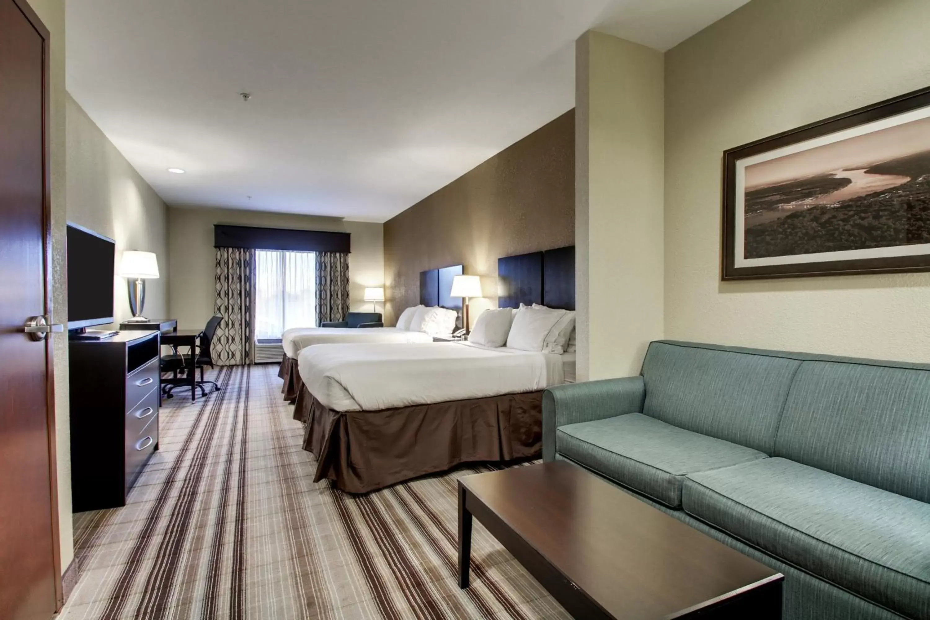 Executive King Suite in Holiday Inn Express Natchez South West by IHG Executive King Suite in Holiday Inn Express Natchez South West by IHG