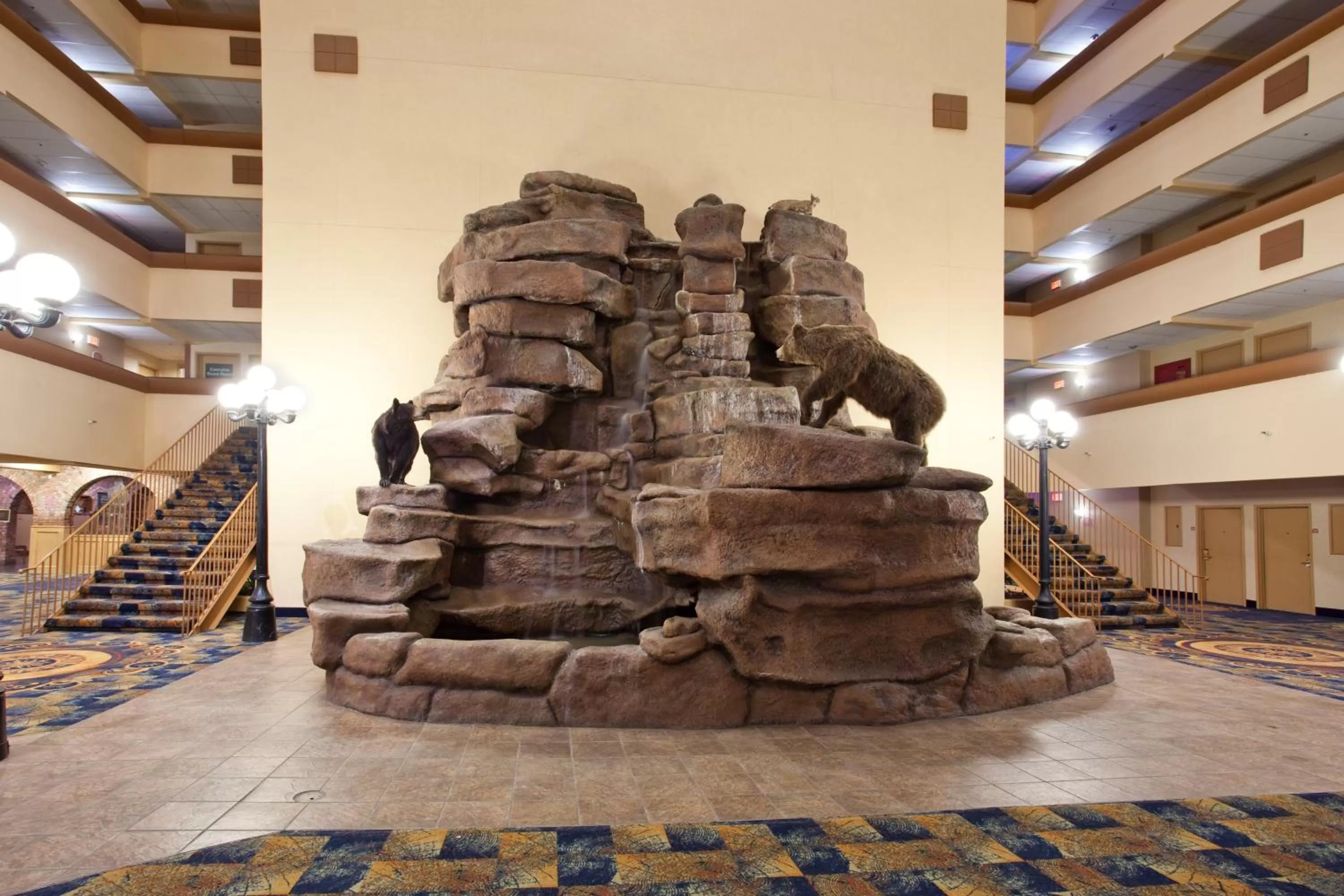 Property building in Holiday Inn Great Falls-Convention Center by IHG