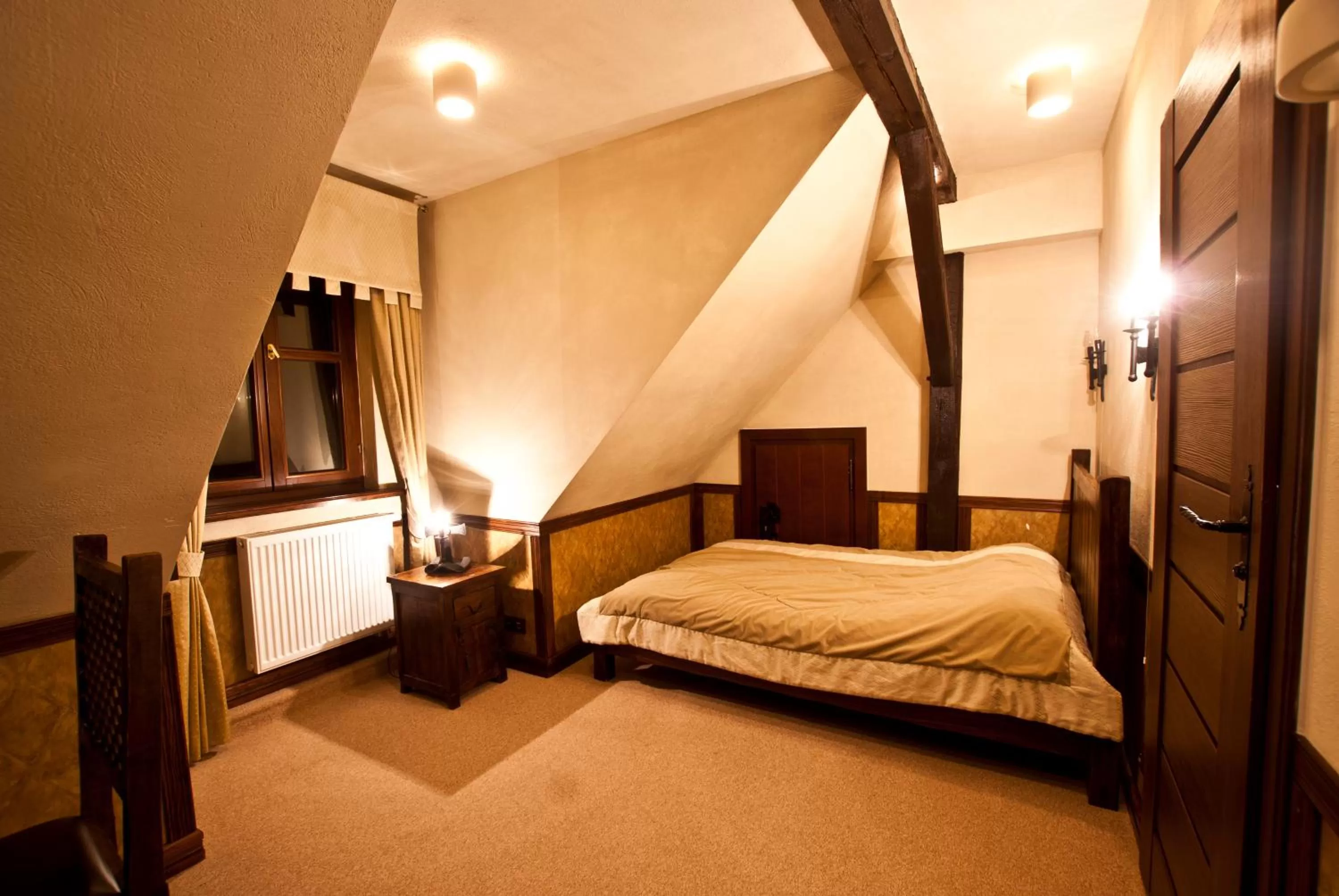 Bed in Zamek Uniejów