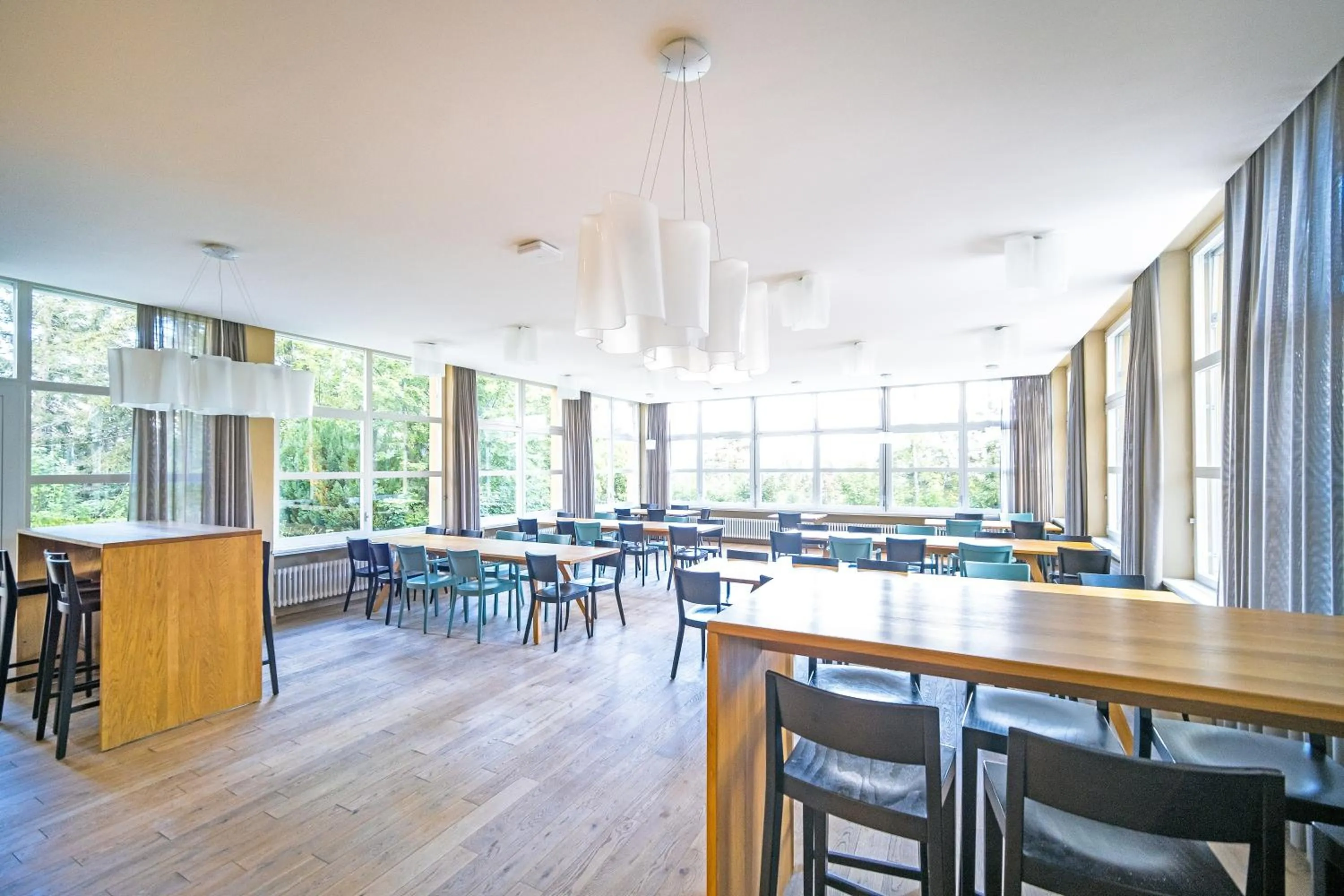 Restaurant/places to eat in Crans-Montana Youth Hostel