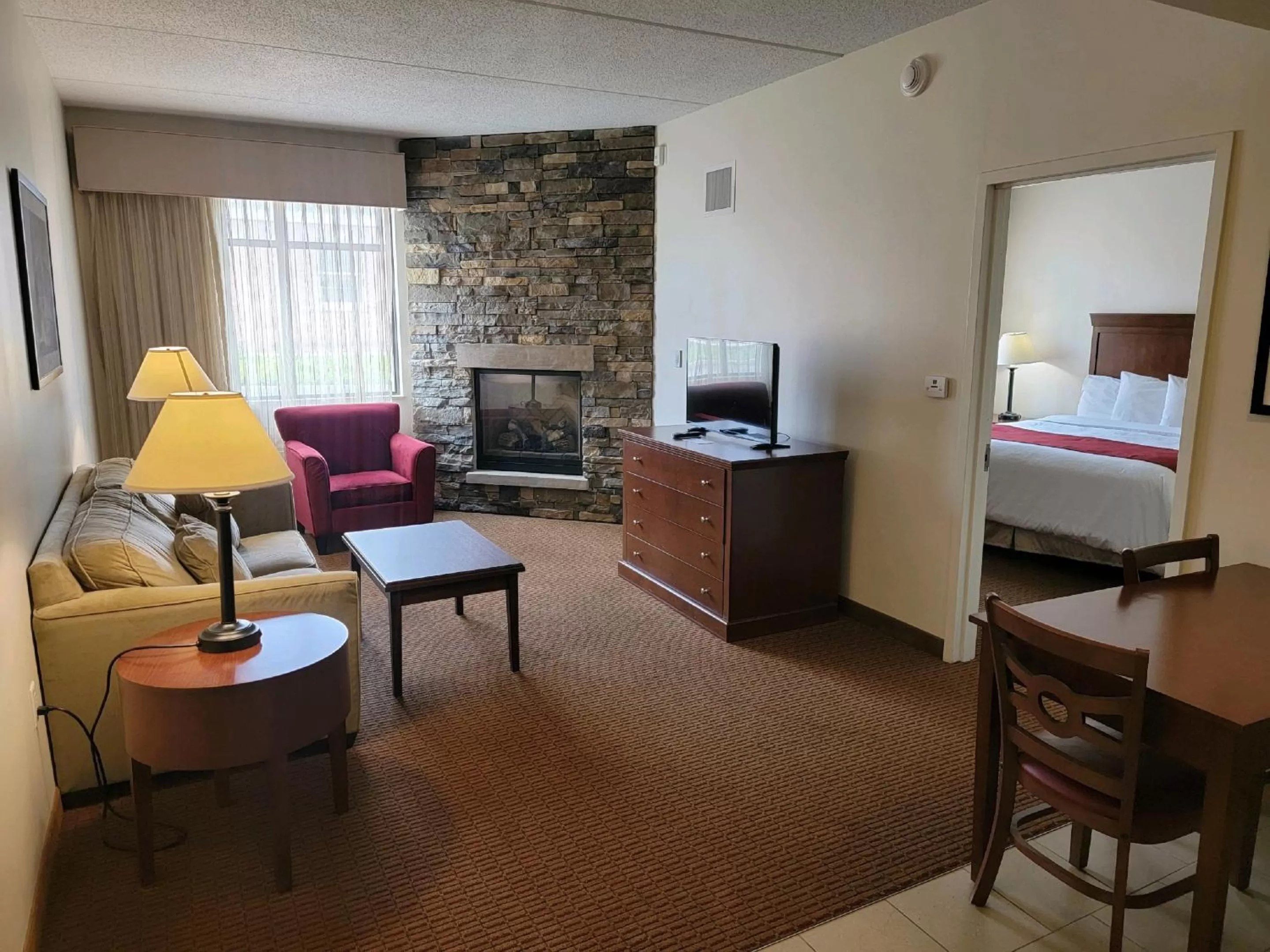 Bed in Penn Wells Lodge